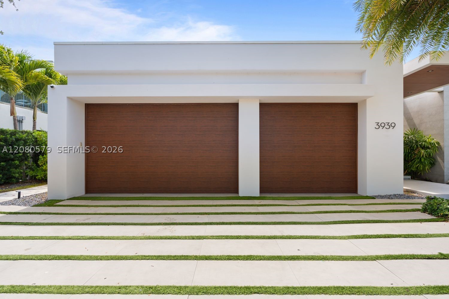 3939 Country Clb Ln Fort Lauderdale, FL 33308