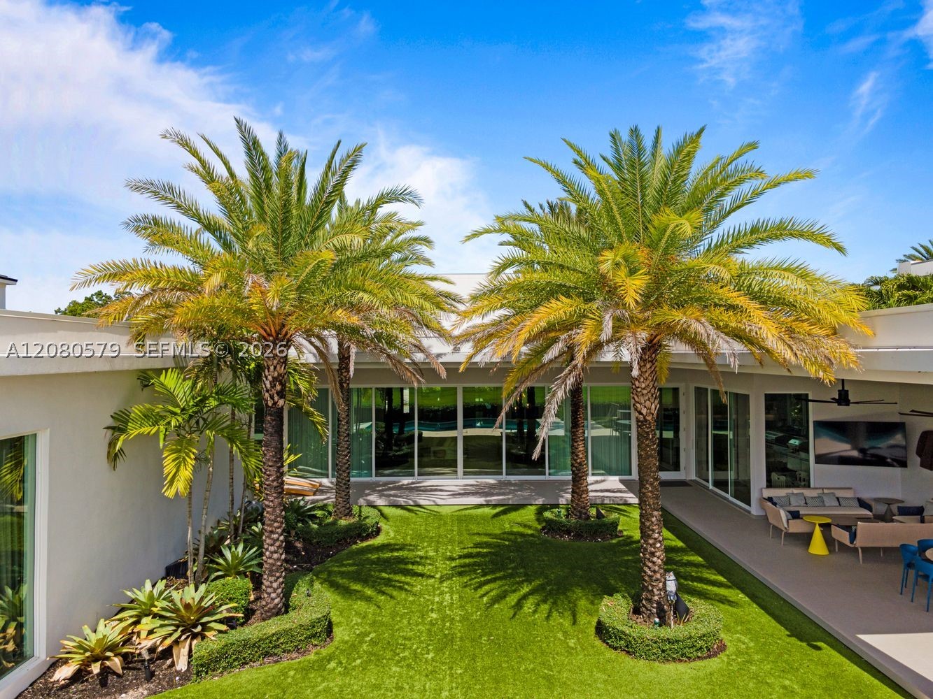 3939 Country Clb Ln Fort Lauderdale, FL 33308