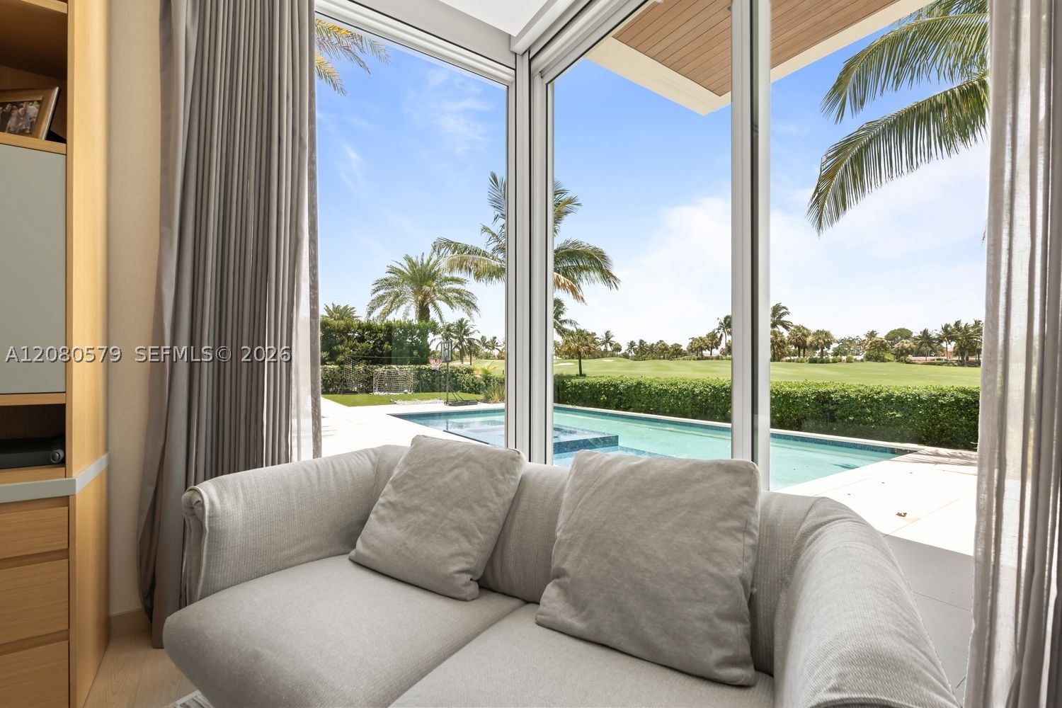 3939 Country Clb Ln Fort Lauderdale, FL 33308