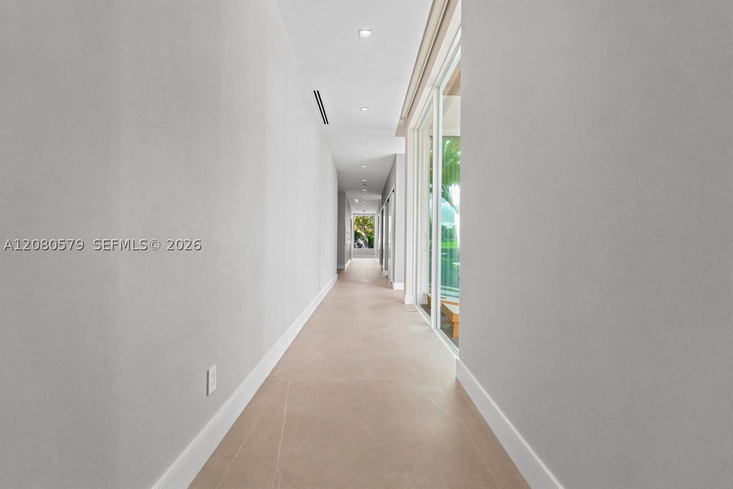 3939 Country Clb Ln Fort Lauderdale, FL 33308