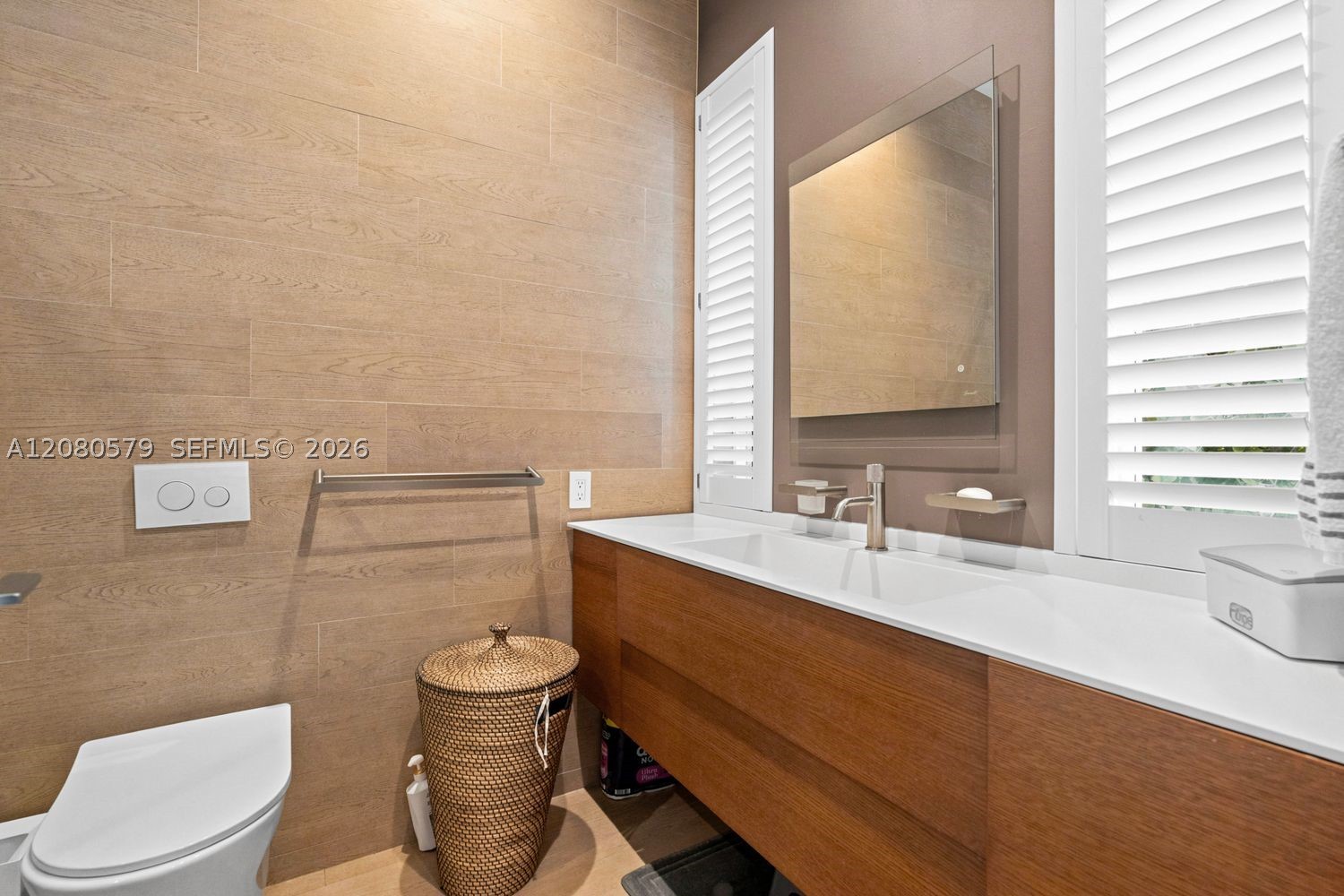 3939 Country Clb Ln Fort Lauderdale, FL 33308