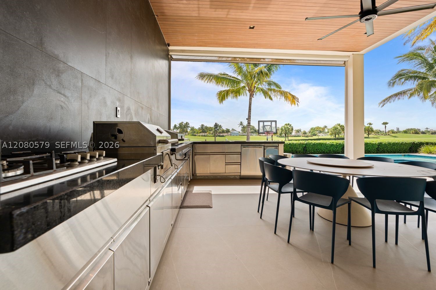 3939 Country Clb Ln Fort Lauderdale, FL 33308