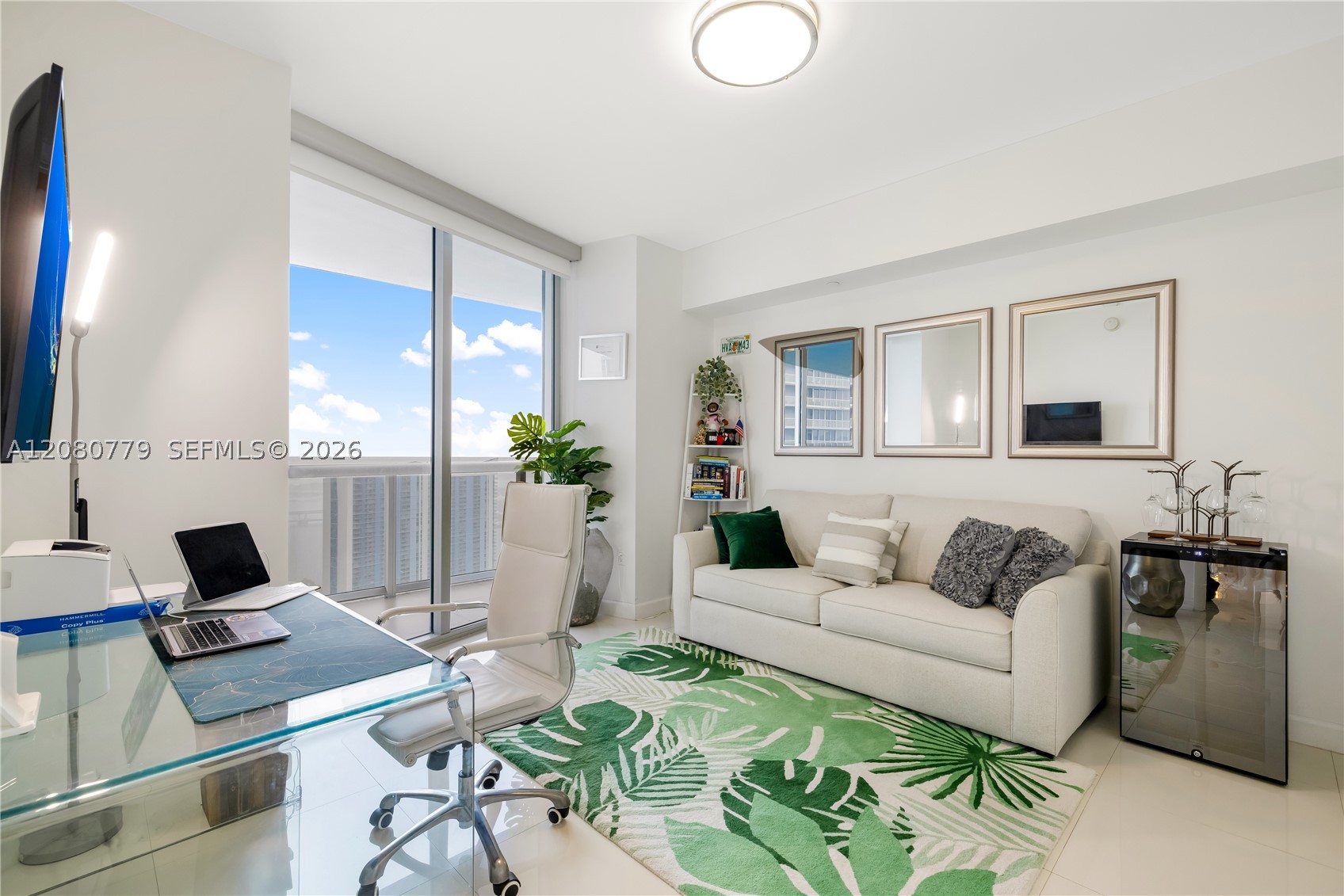 495 Brickell Ave #4704 Miami, FL 33131
