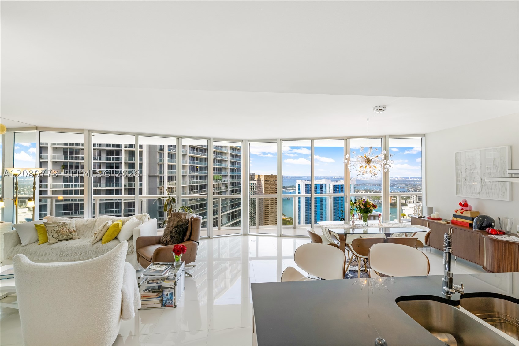 495 Brickell Ave #4704 Miami, FL 33131