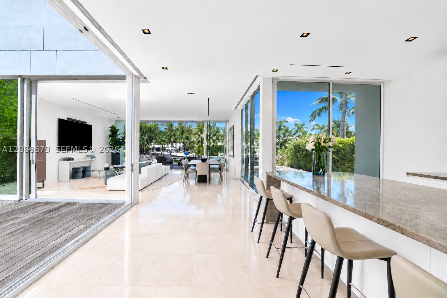 1011 W 48th St #8 Miami Beach, FL 33140
