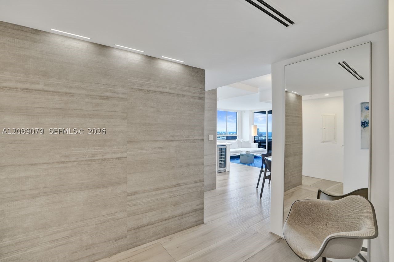 1330 West Ave #3407 Miami Beach, FL 33139