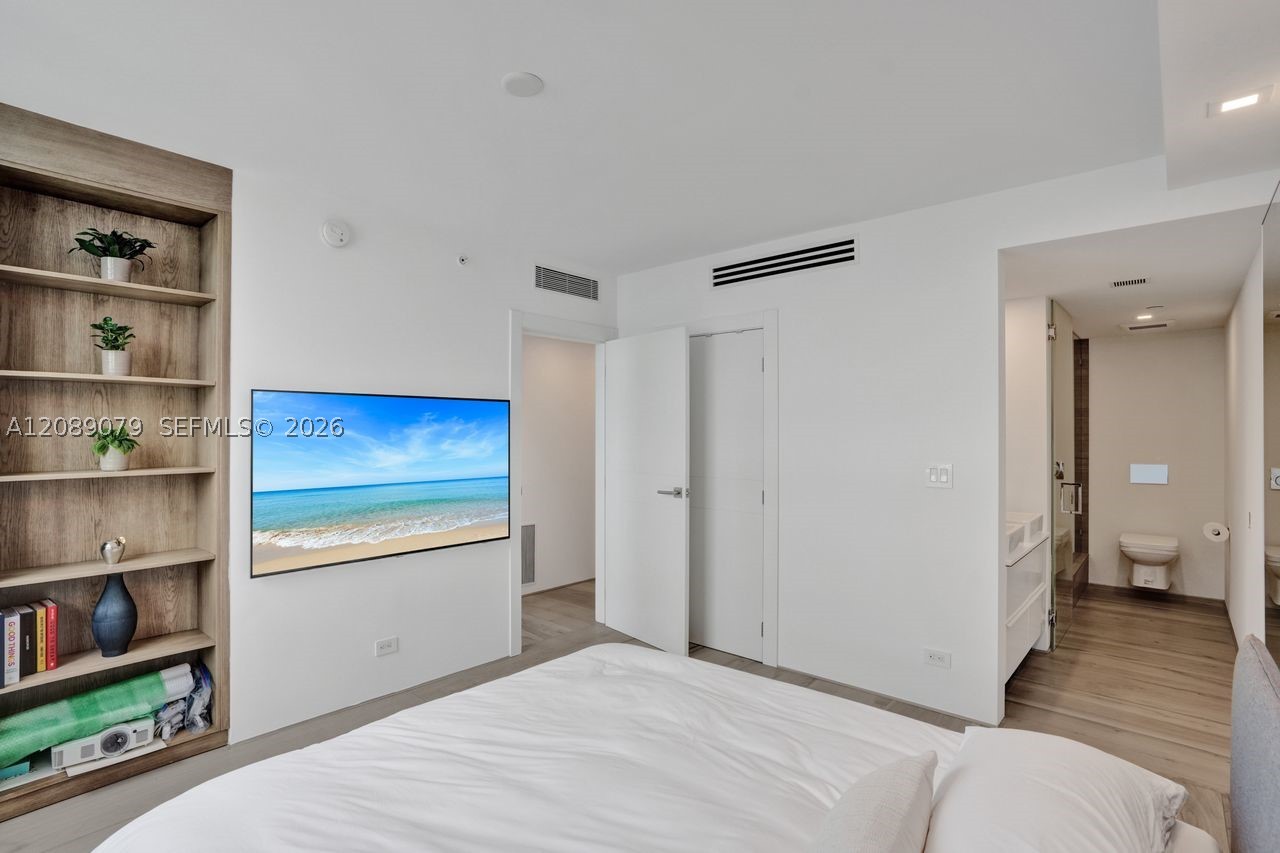 1330 West Ave #3407 Miami Beach, FL 33139