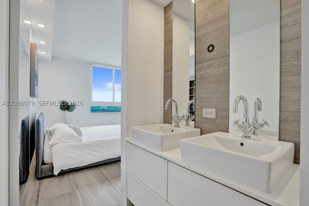 1330 West Ave #3407 Miami Beach, FL 33139