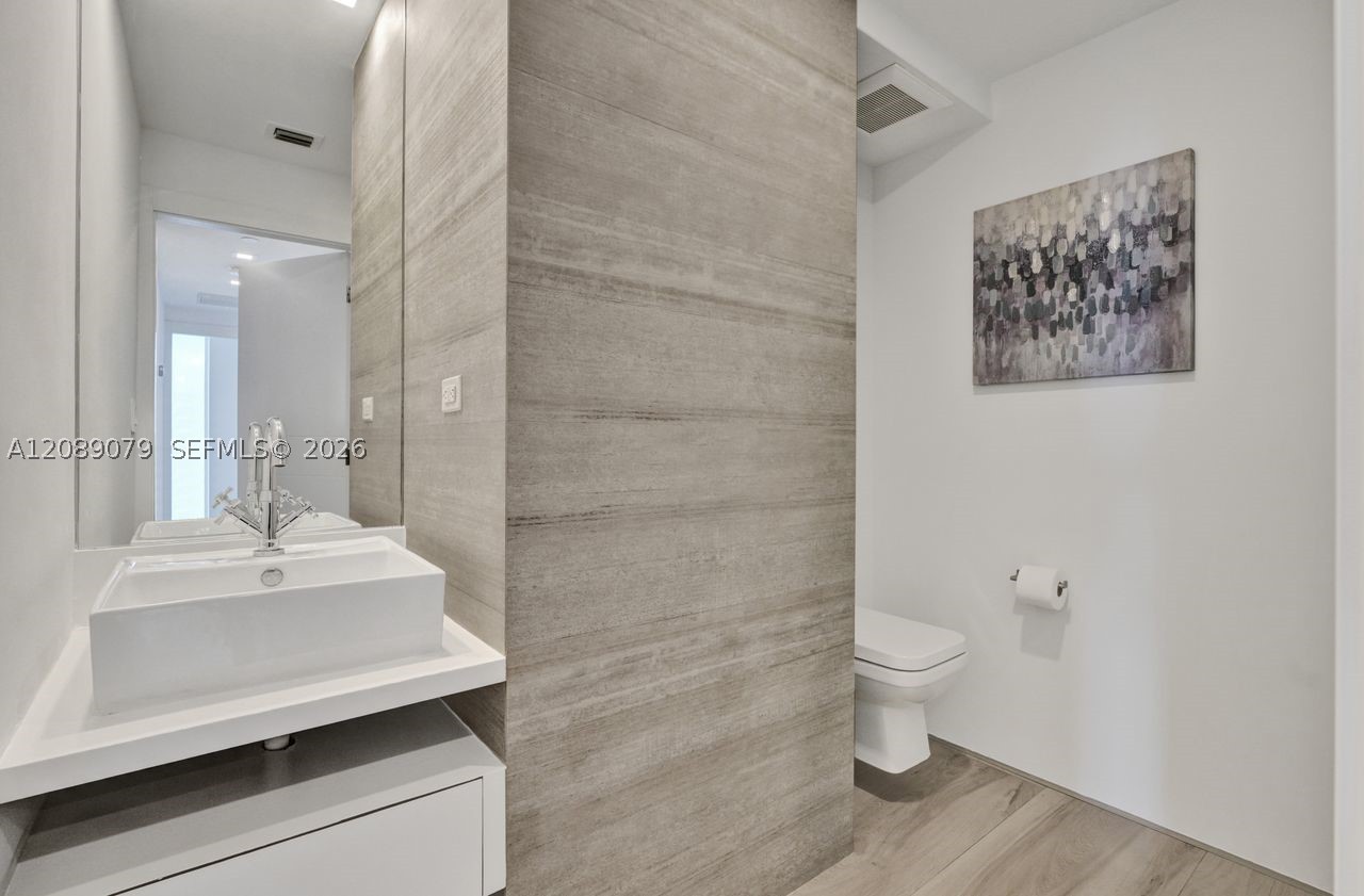 1330 West Ave #3407 Miami Beach, FL 33139