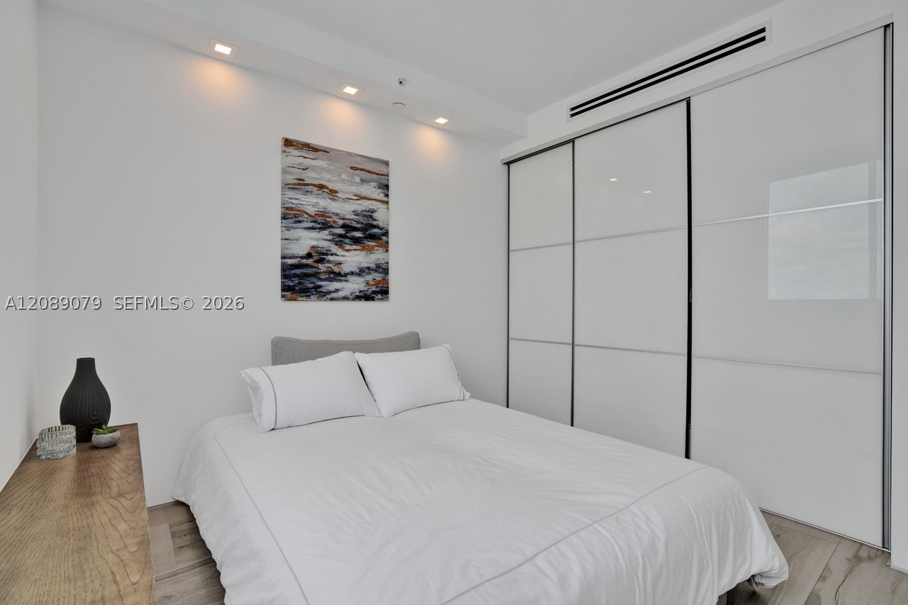 1330 West Ave #3407 Miami Beach, FL 33139