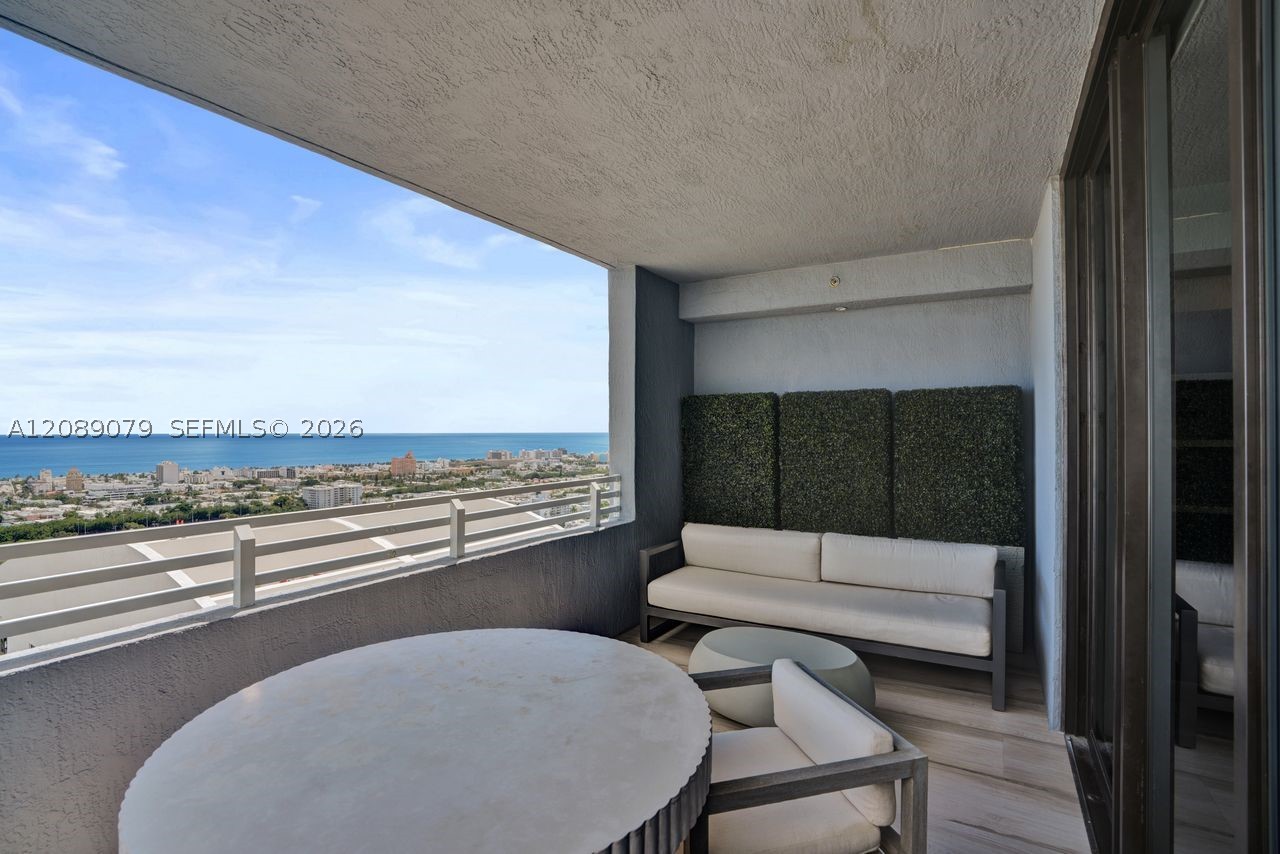 1330 West Ave #3407 Miami Beach, FL 33139
