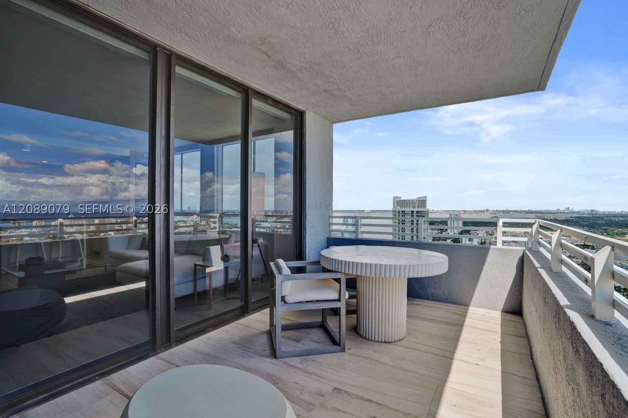 1330 West Ave #3407 Miami Beach, FL 33139