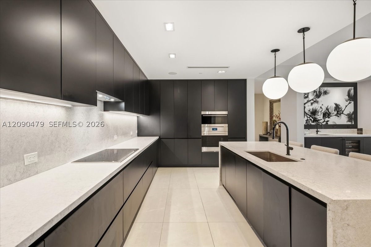160 Isle Of Venice Dr #PH3 Fort Lauderdale, FL 33301