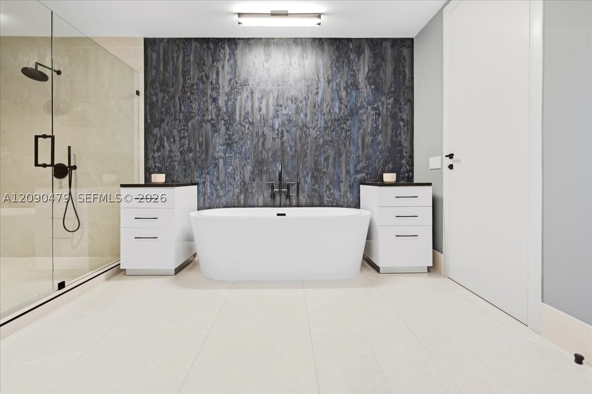 160 Isle Of Venice Dr #PH3 Fort Lauderdale, FL 33301