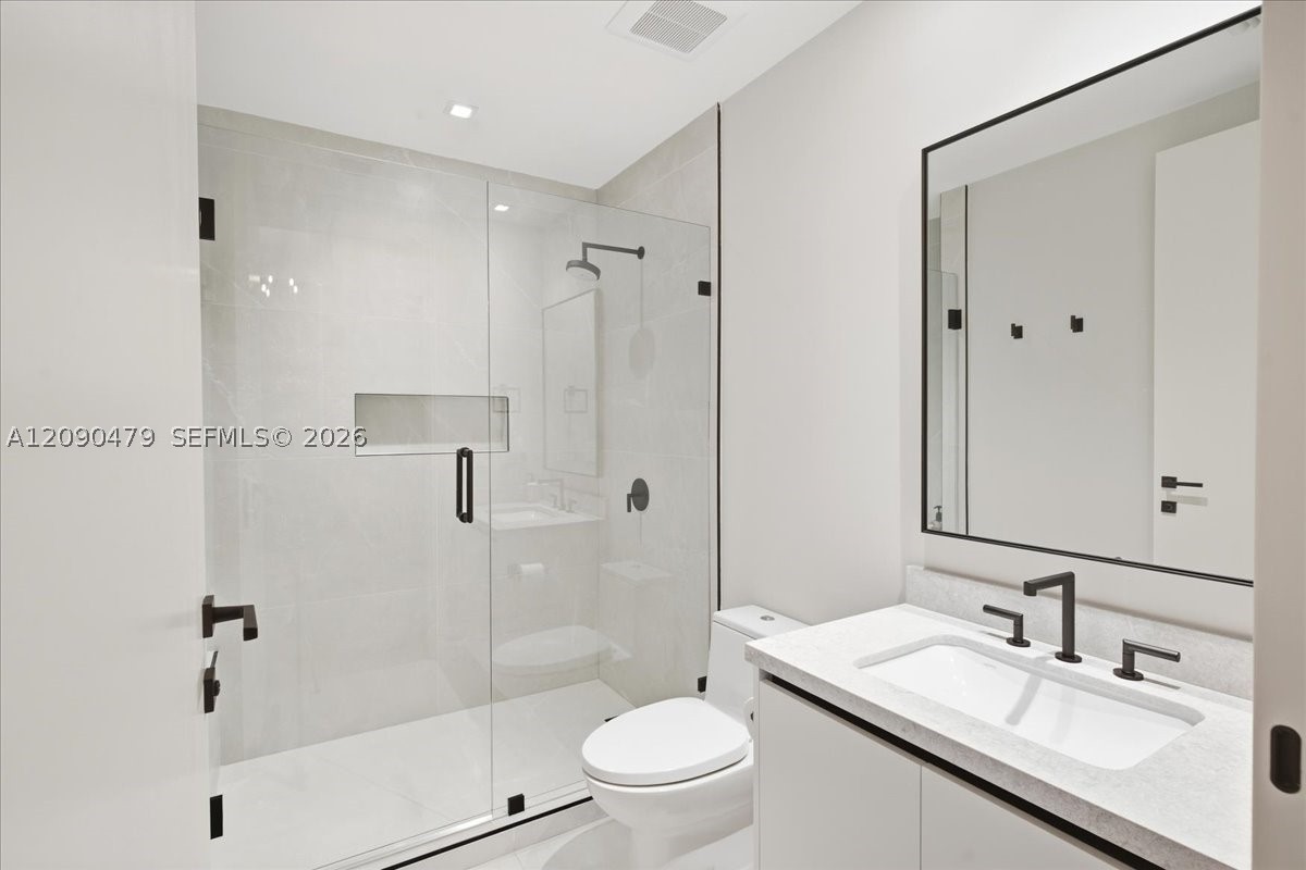 160 Isle Of Venice Dr #PH3 Fort Lauderdale, FL 33301
