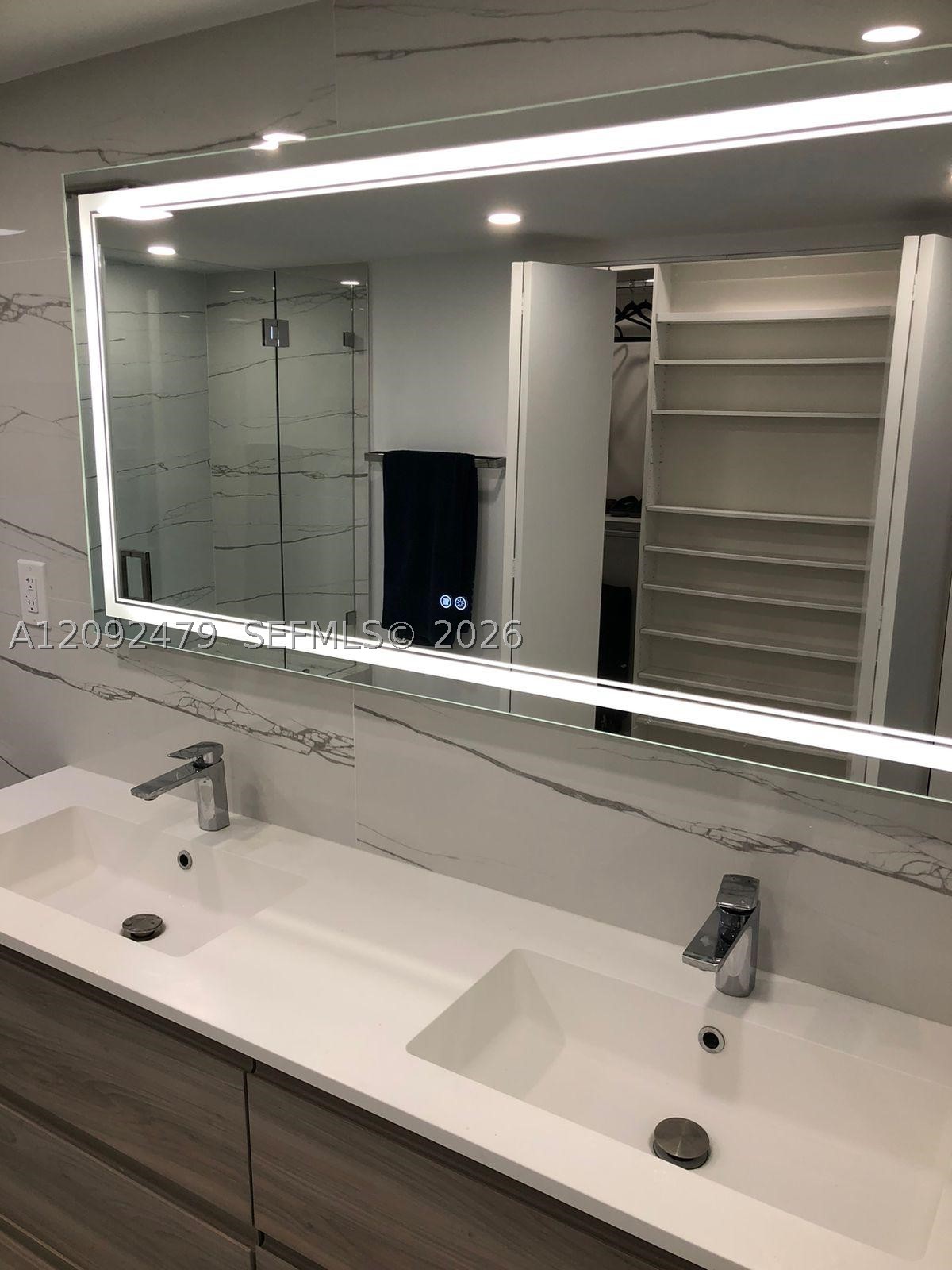 image Arlen House East19
