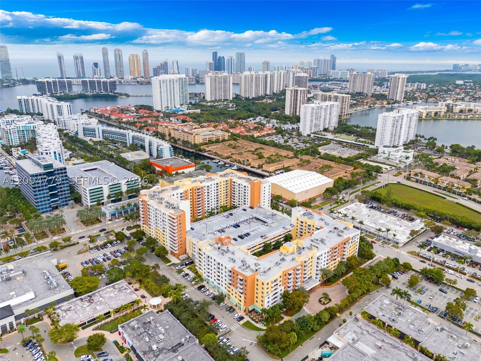 image The Venture at Aventura13