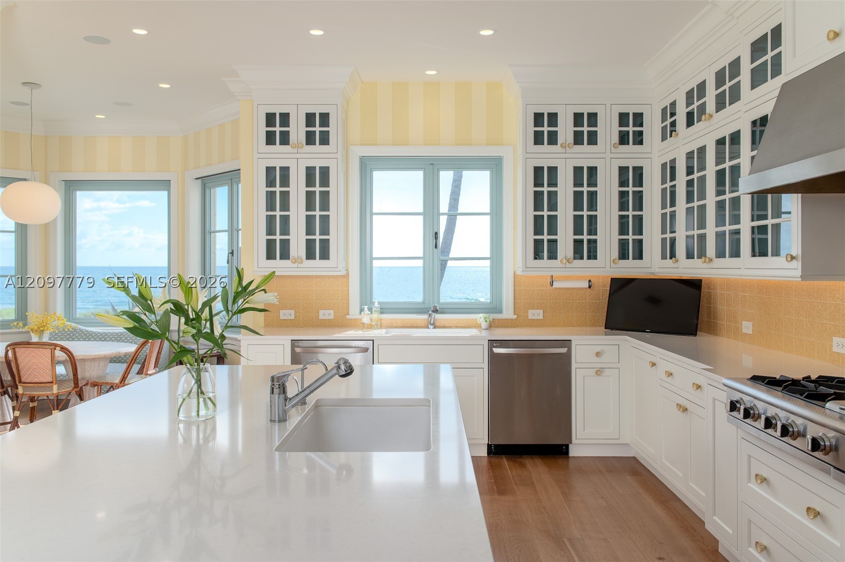 183 S Beach Rd Jupiter Island, FL 33455