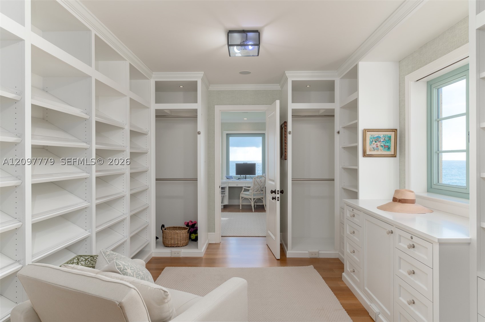 183 S Beach Rd Jupiter Island, FL 33455