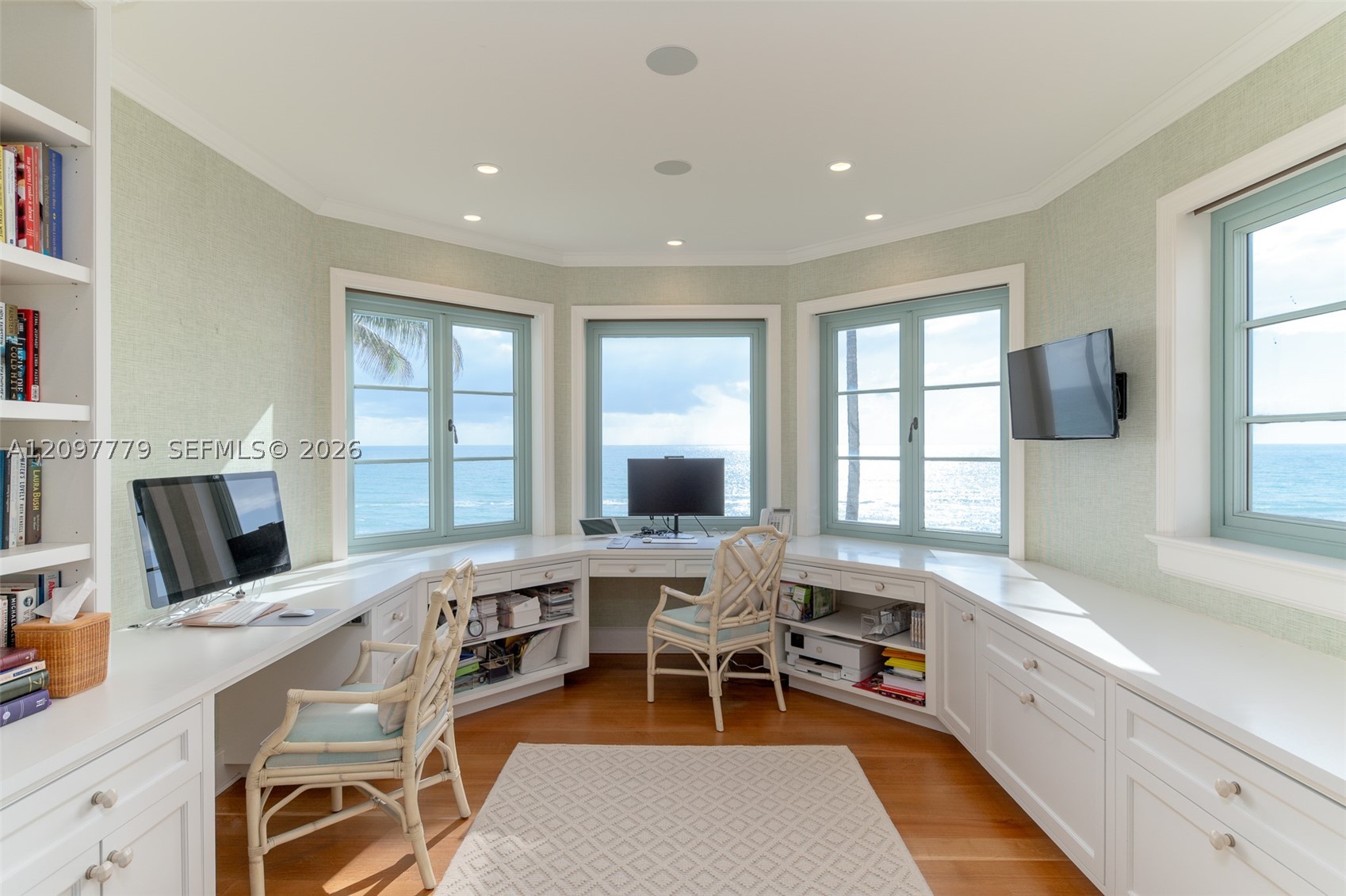 183 S Beach Rd Jupiter Island, FL 33455
