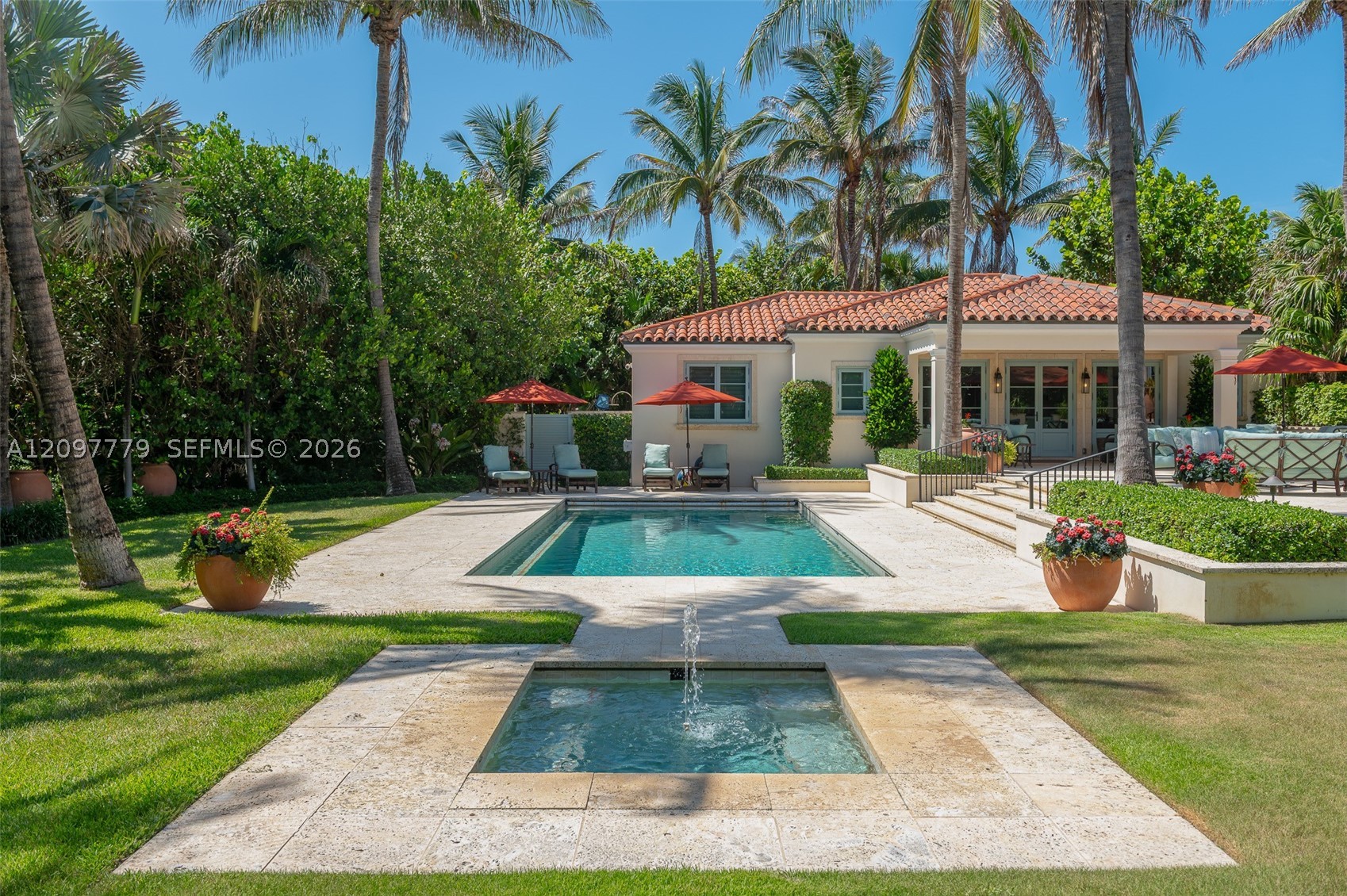 183 S Beach Rd Jupiter Island, FL 33455