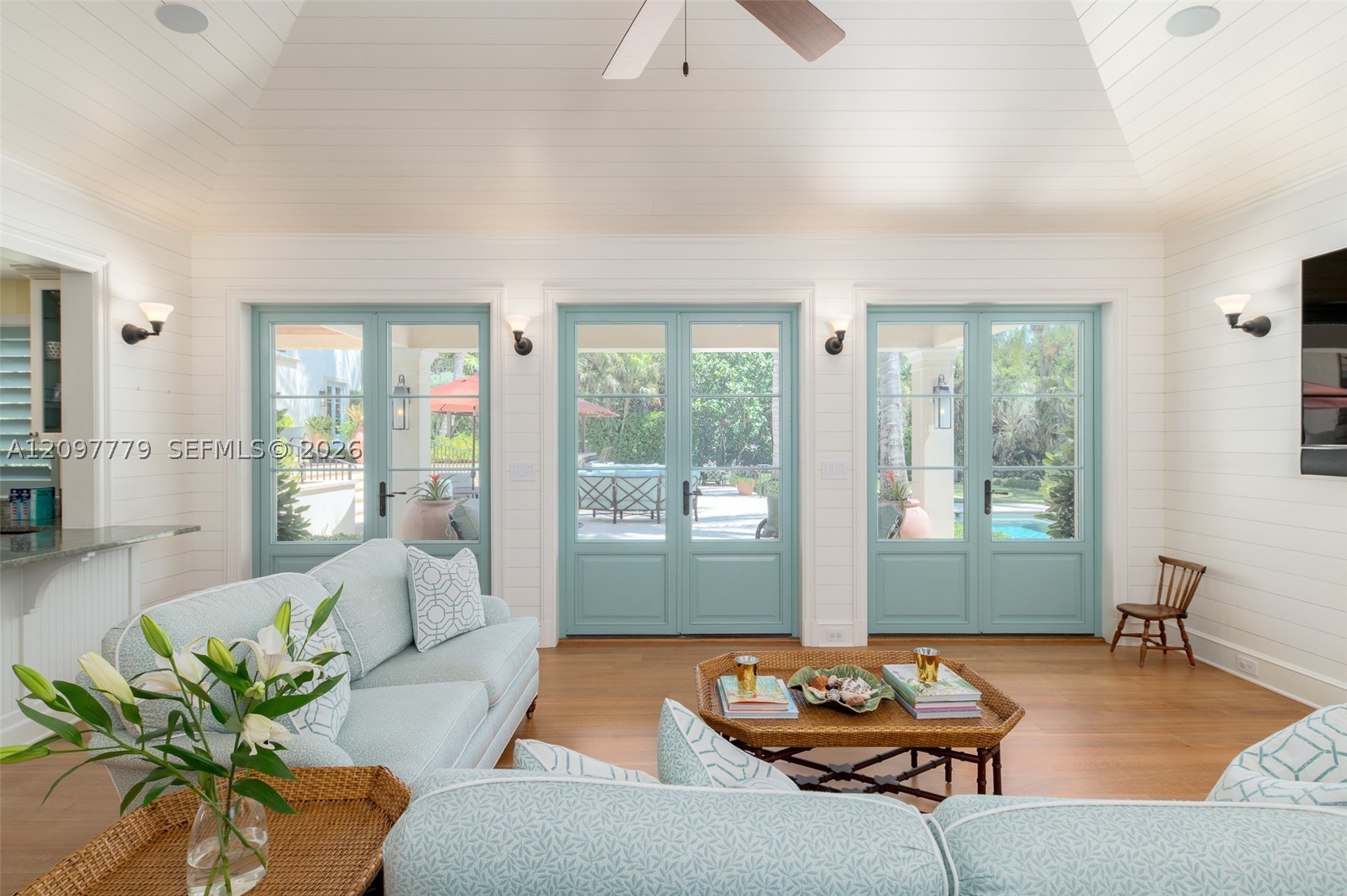 183 S Beach Rd Jupiter Island, FL 33455