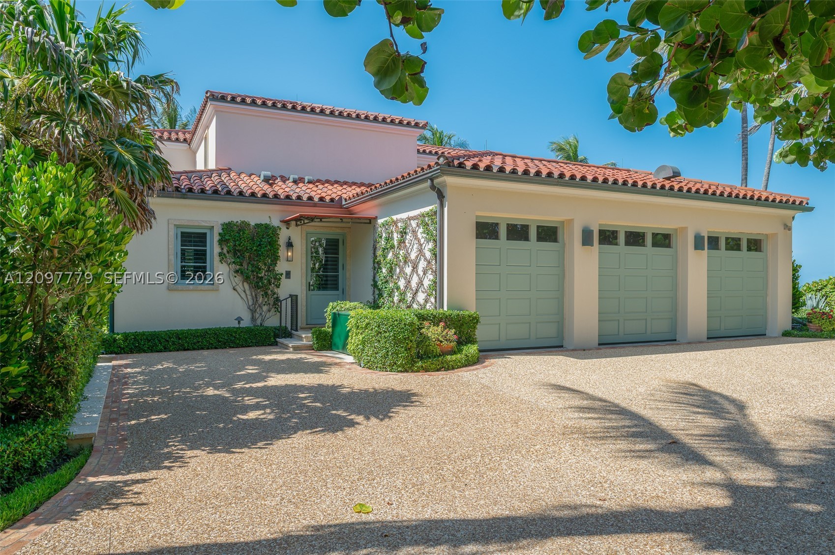 183 S Beach Rd Jupiter Island, FL 33455