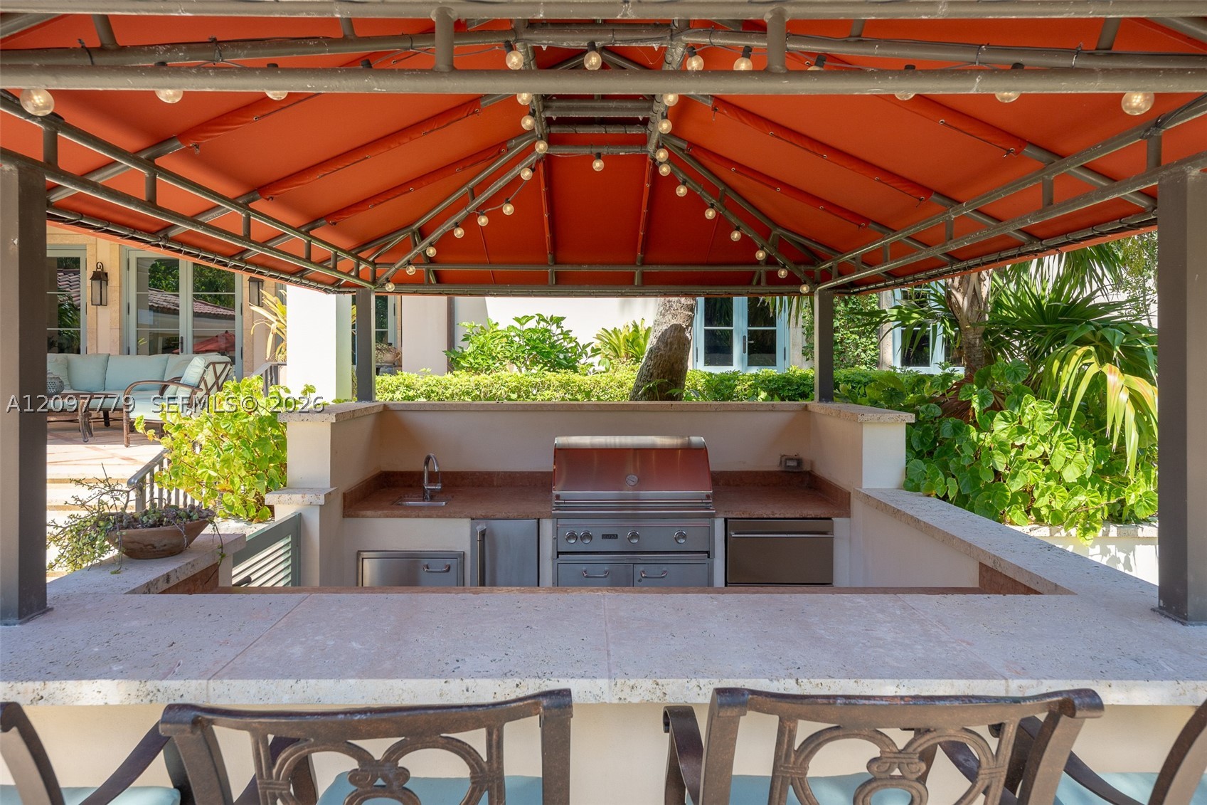 183 S Beach Rd Jupiter Island, FL 33455