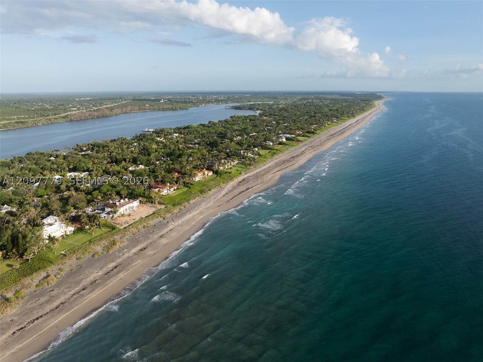 183 S Beach Rd Jupiter Island, FL 33455