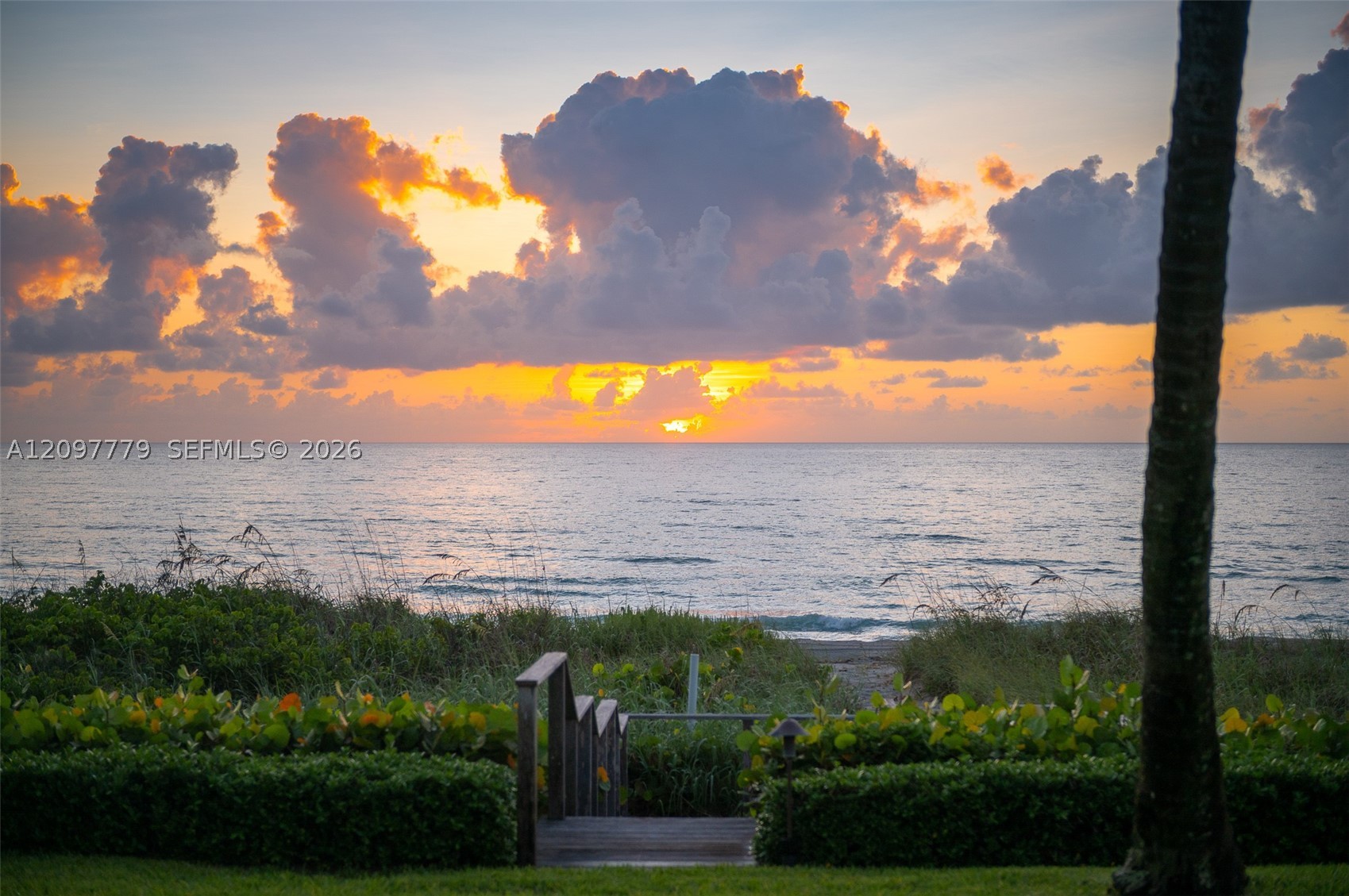 183 S Beach Rd Jupiter Island, FL 33455