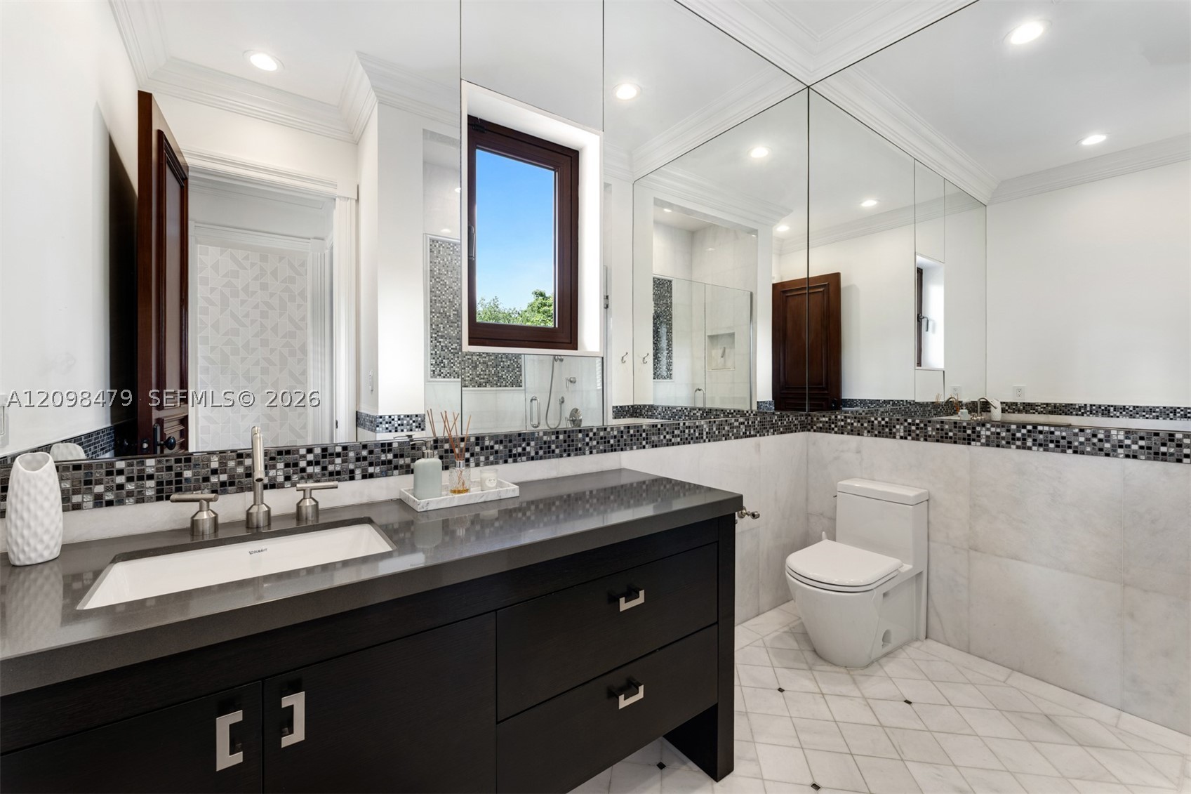 6645 SW 102nd St Pinecrest, FL 33156