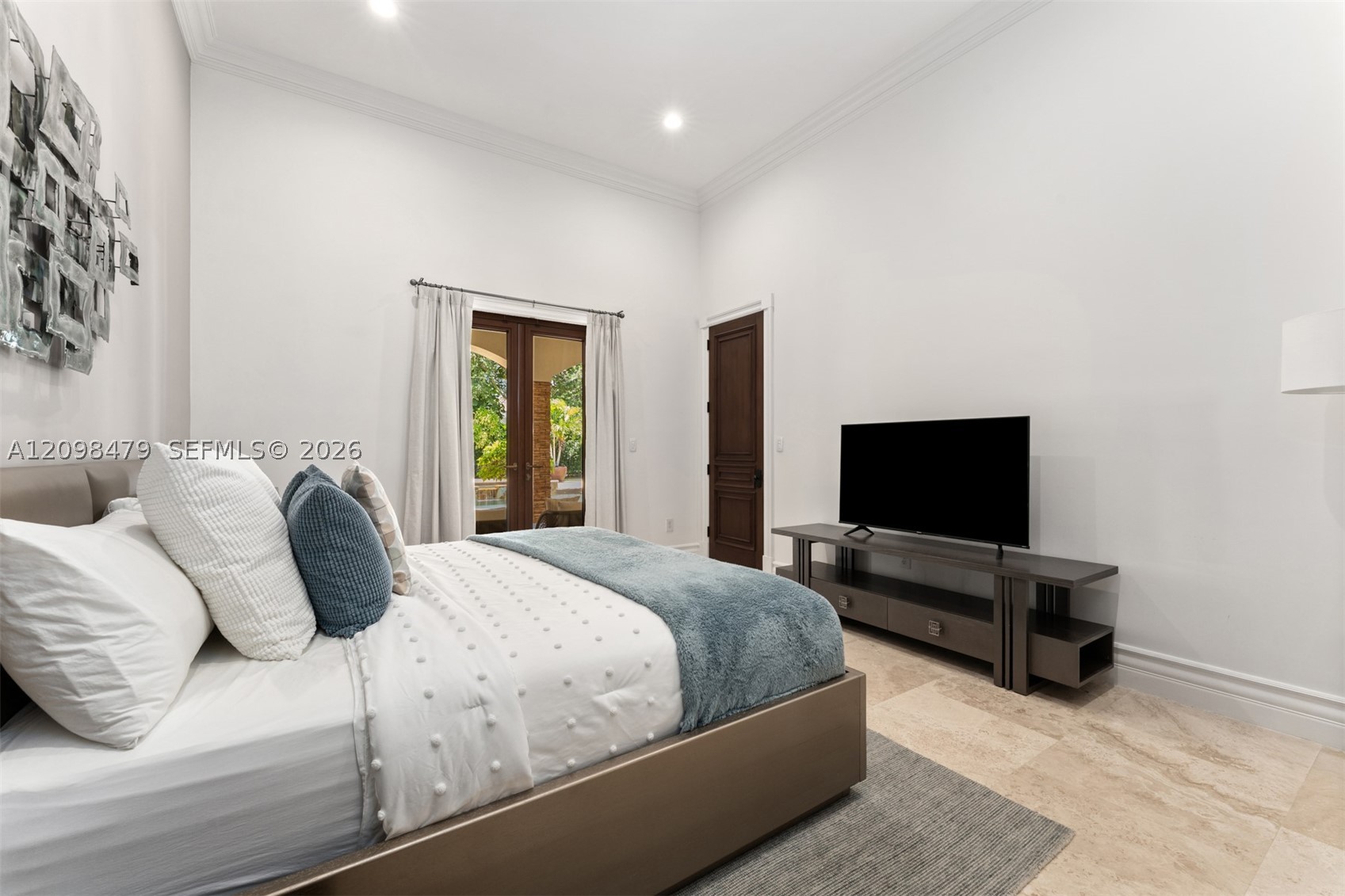6645 SW 102nd St Pinecrest, FL 33156