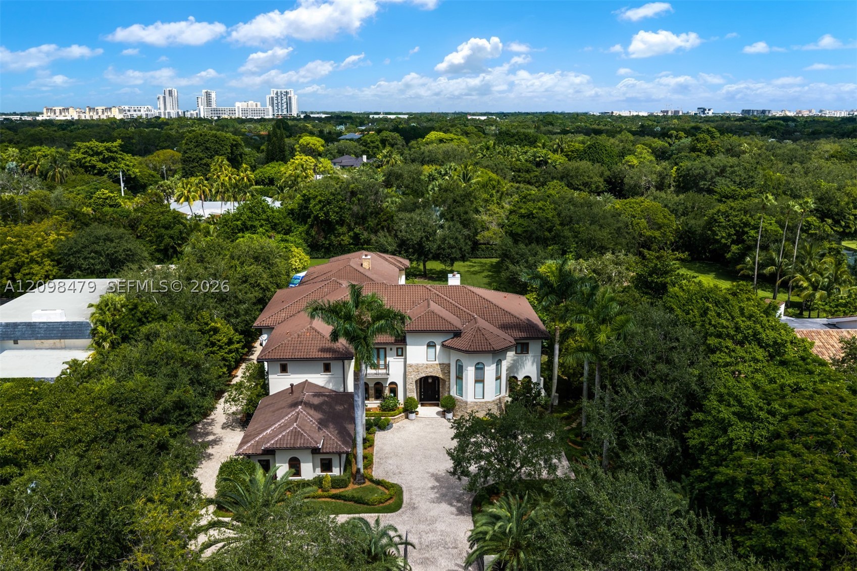 6645 SW 102nd St Pinecrest, FL 33156