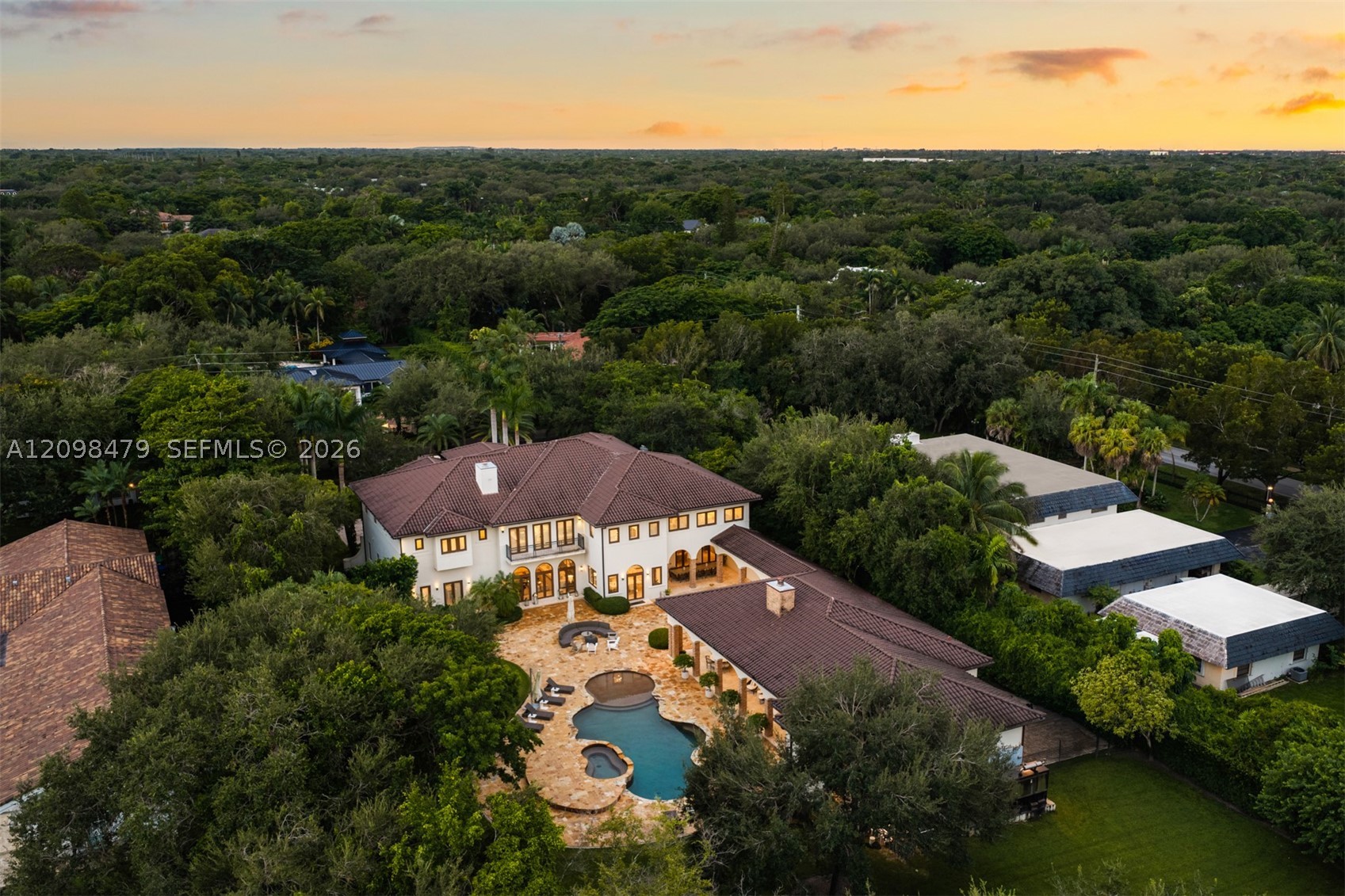 6645 SW 102nd St Pinecrest, FL 33156