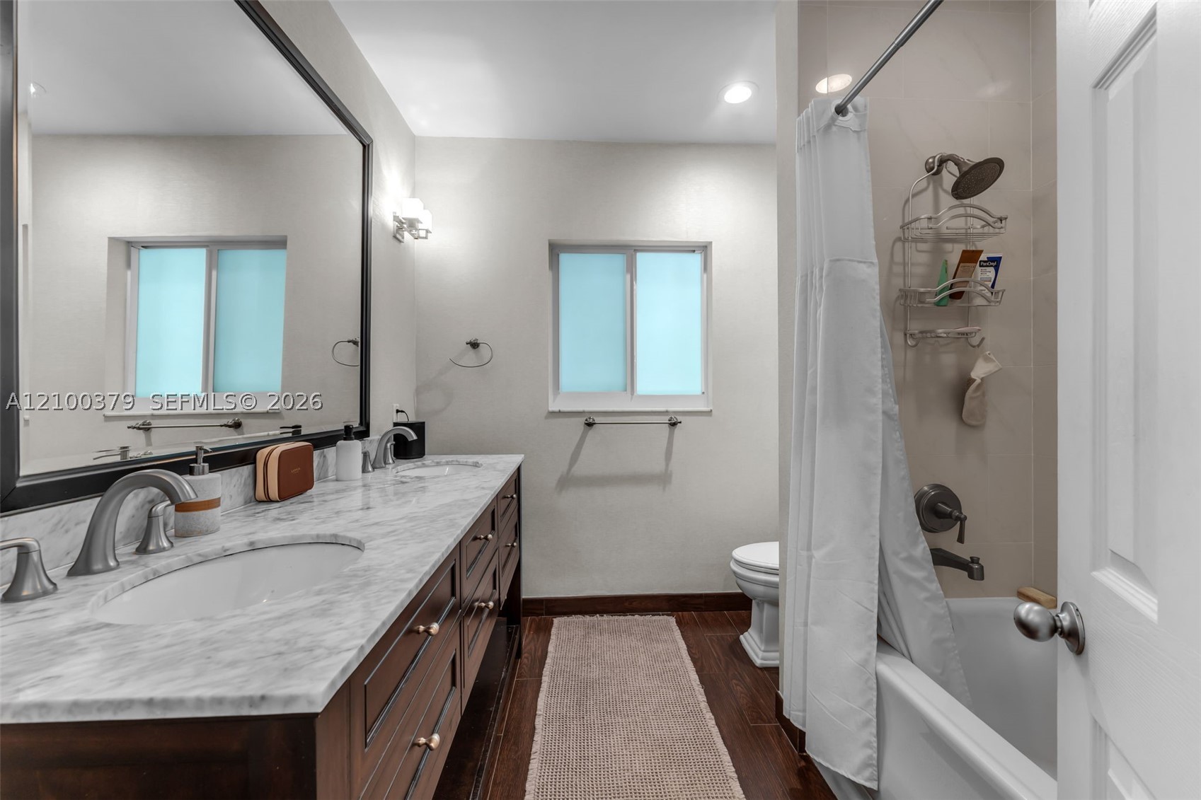 8 Pinta Rd Miami, FL 33133