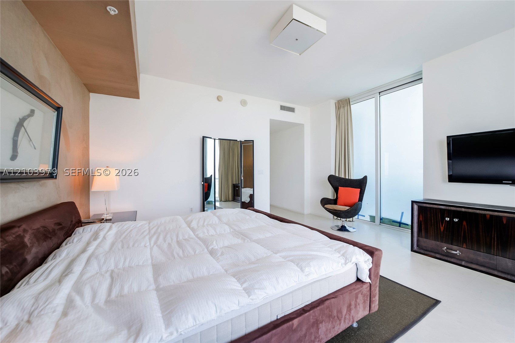 image Continuum South Beach North Tower19