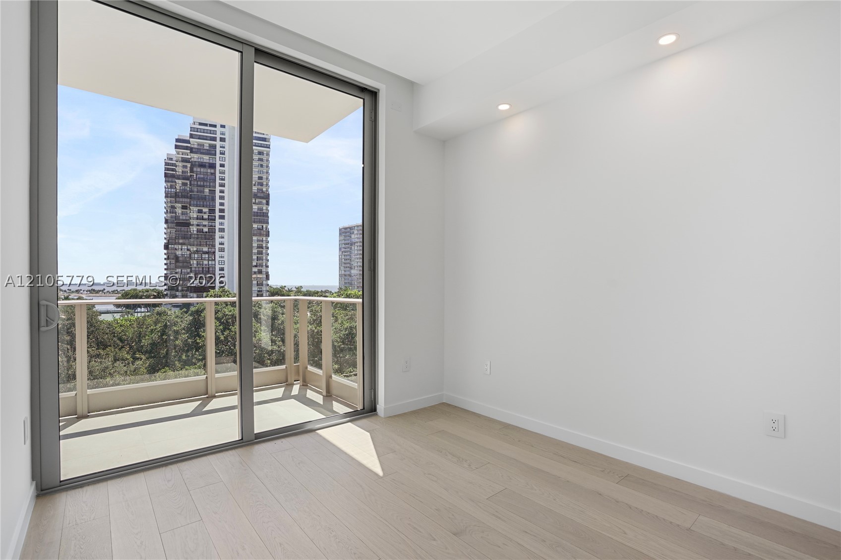 2200 Brickell Ave #PH02 Miami, FL 33129