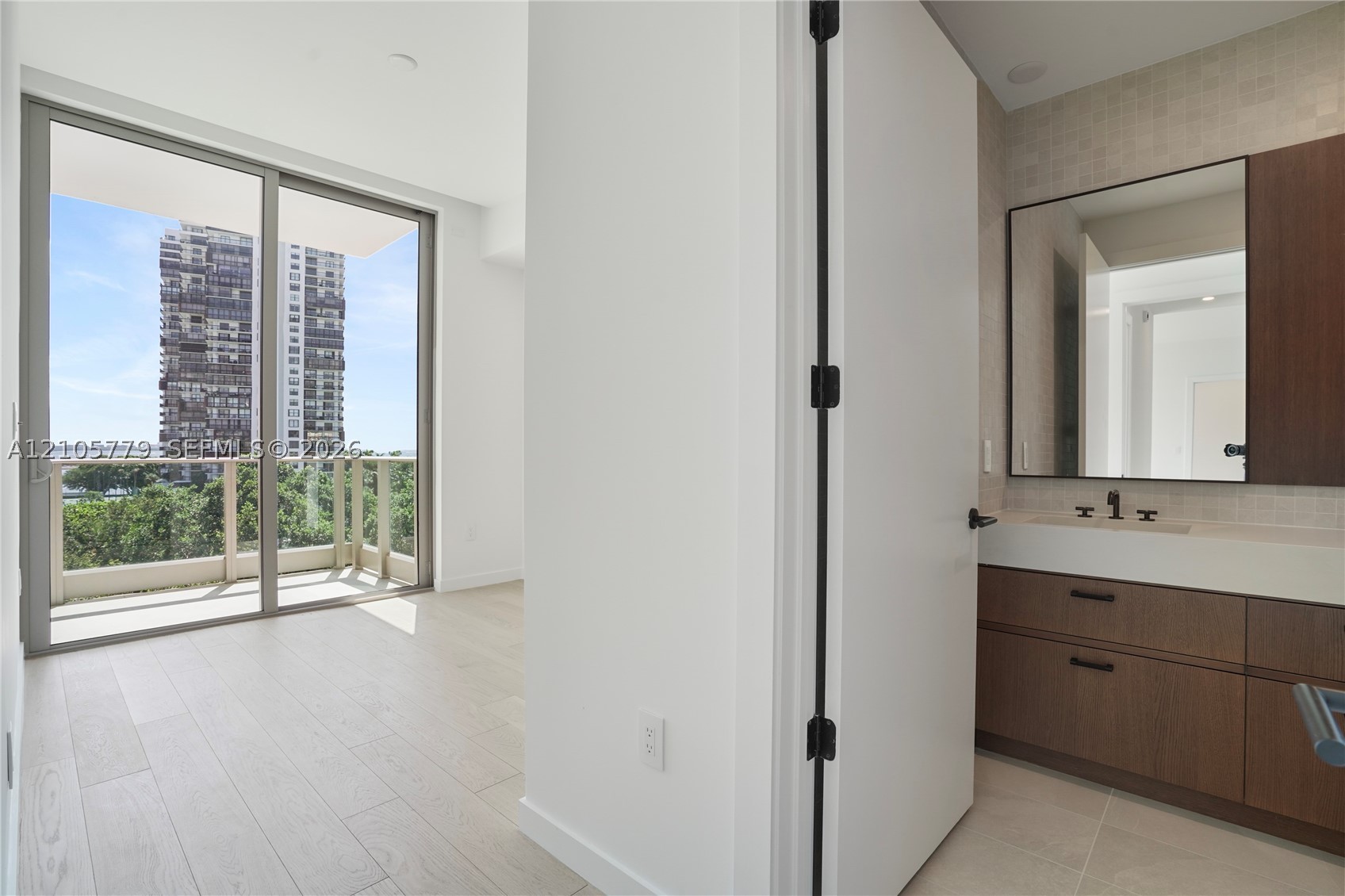 2200 Brickell Ave #PH02 Miami, FL 33129