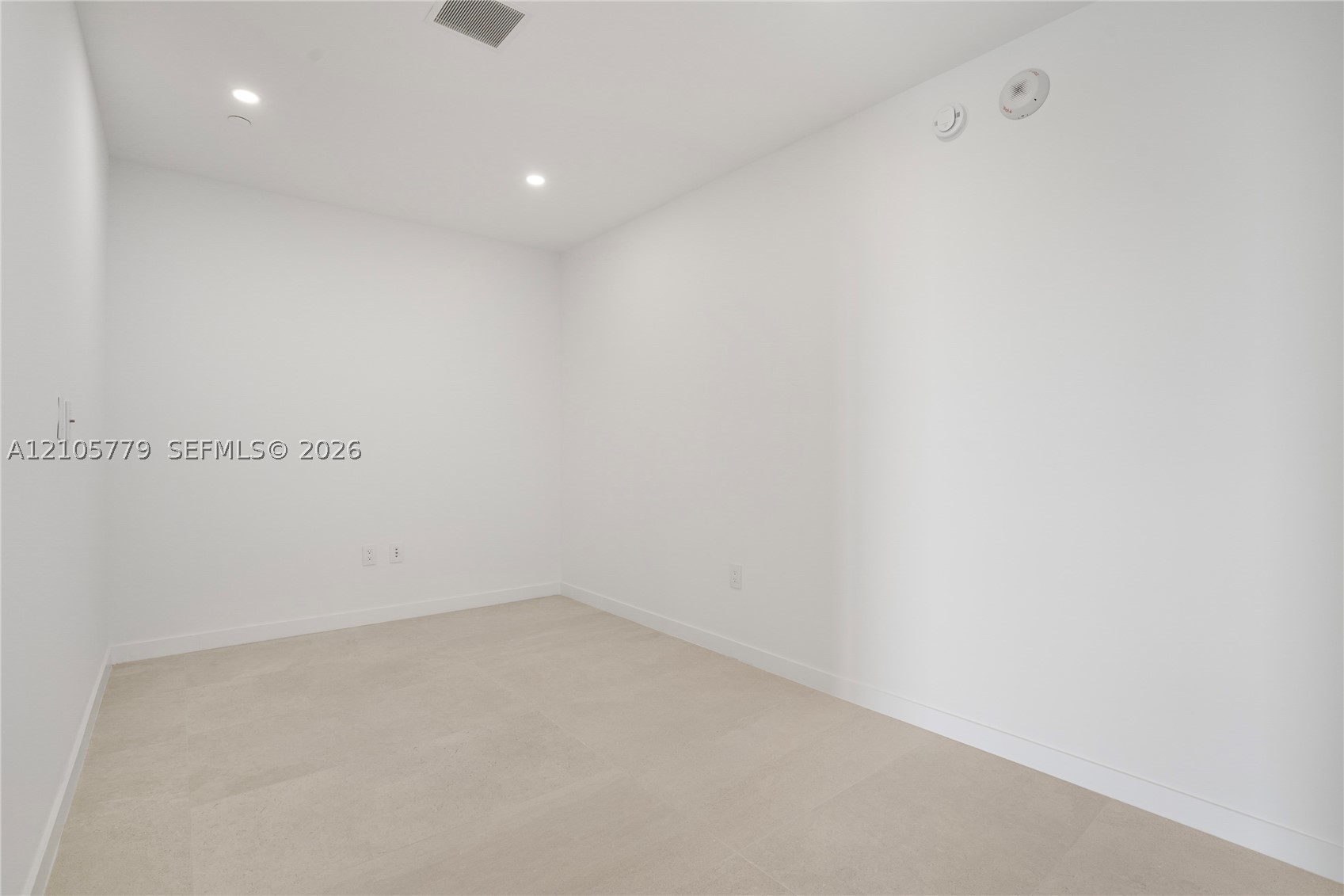 2200 Brickell Ave #PH02 Miami, FL 33129