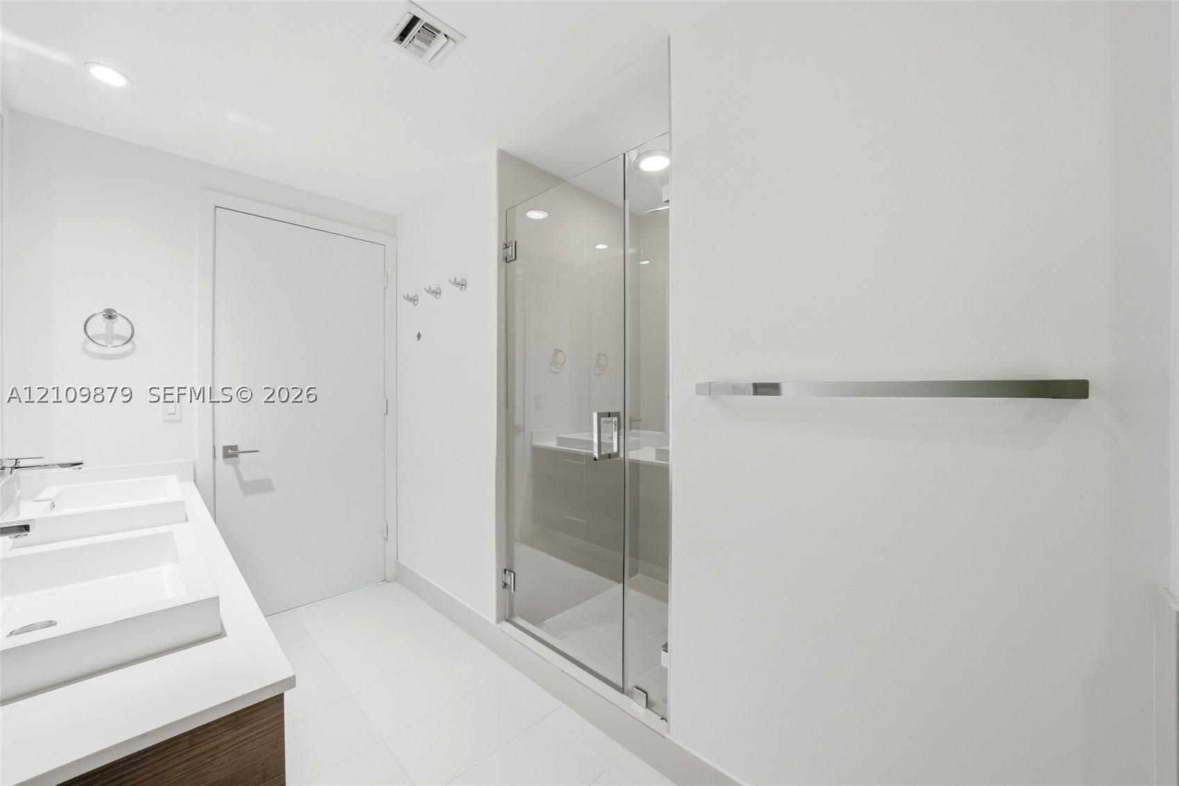 55 SW 9th St #3106 Miami, FL 33130