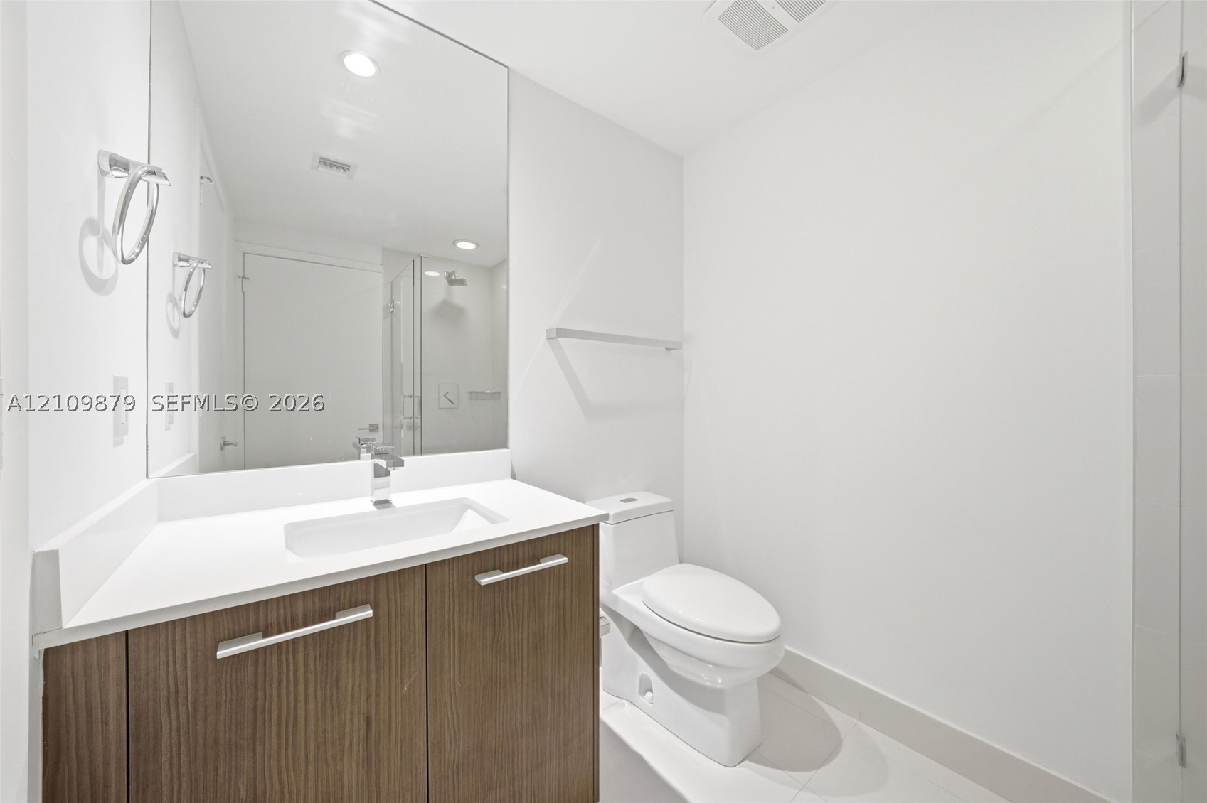 55 SW 9th St #3106 Miami, FL 33130
