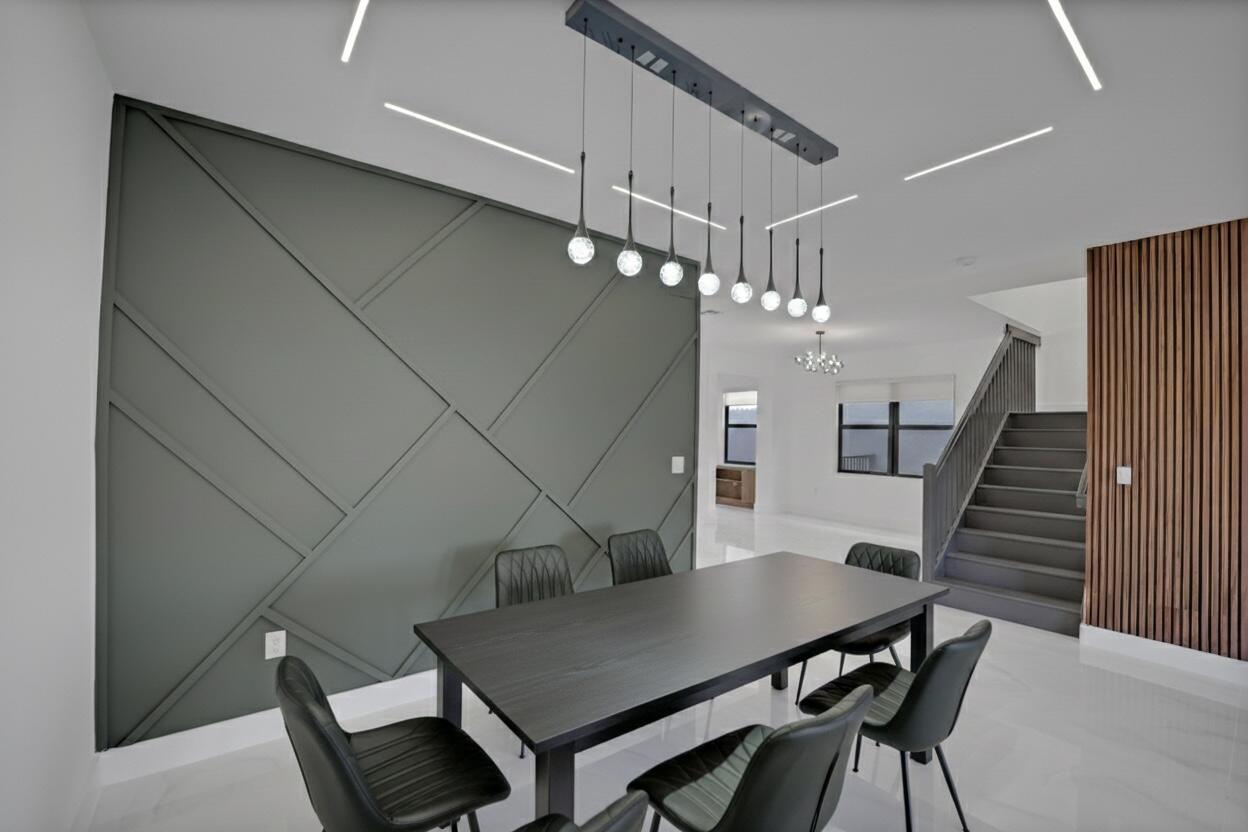 671 NE 191st Miami, FL 33179