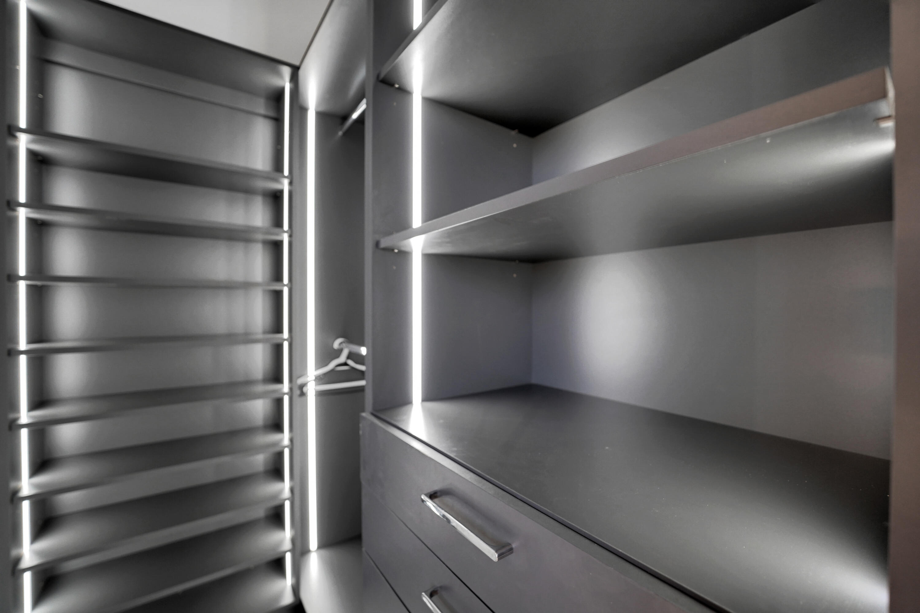 671 NE 191st Miami, FL 33179