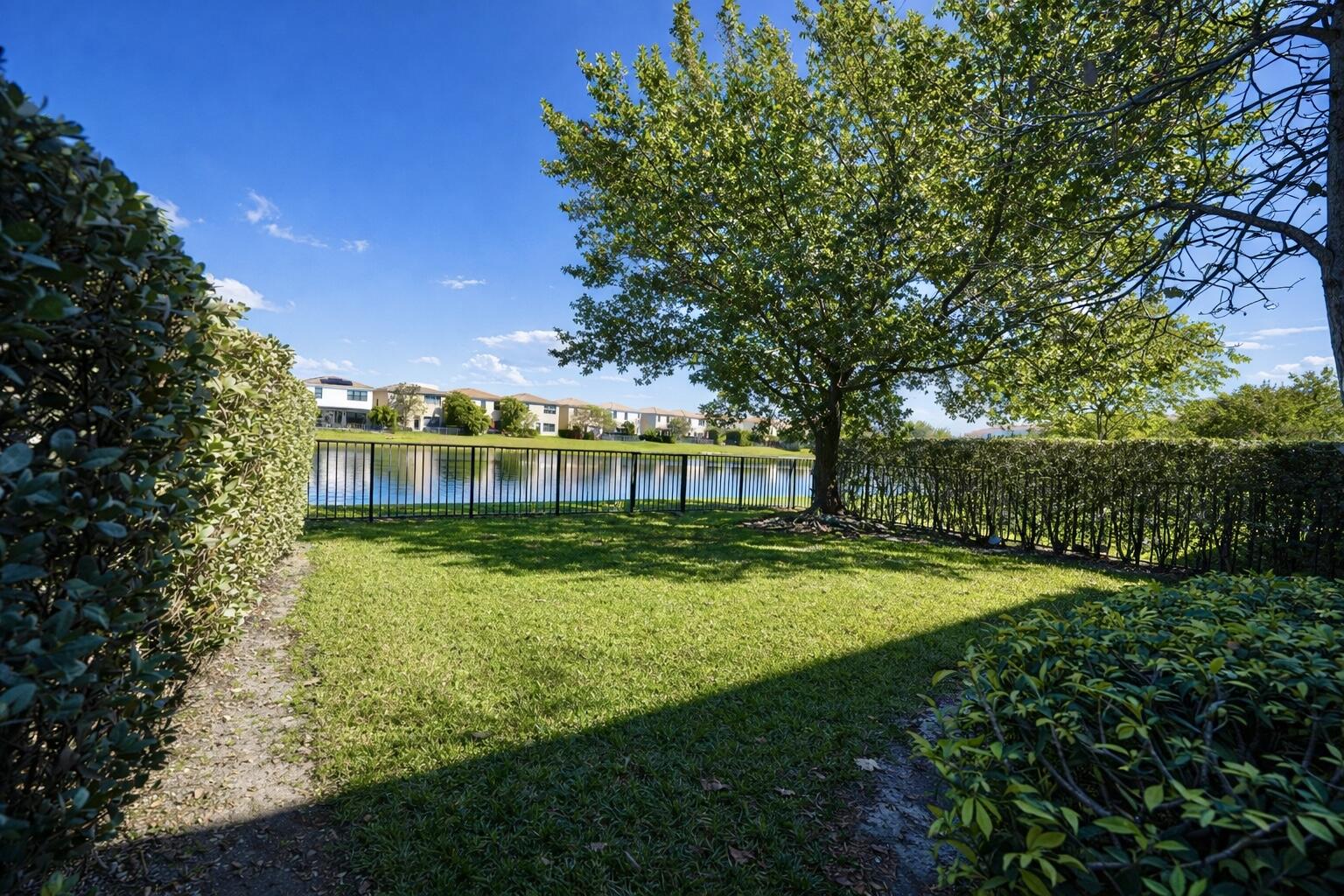 671 NE 191st Miami, FL 33179