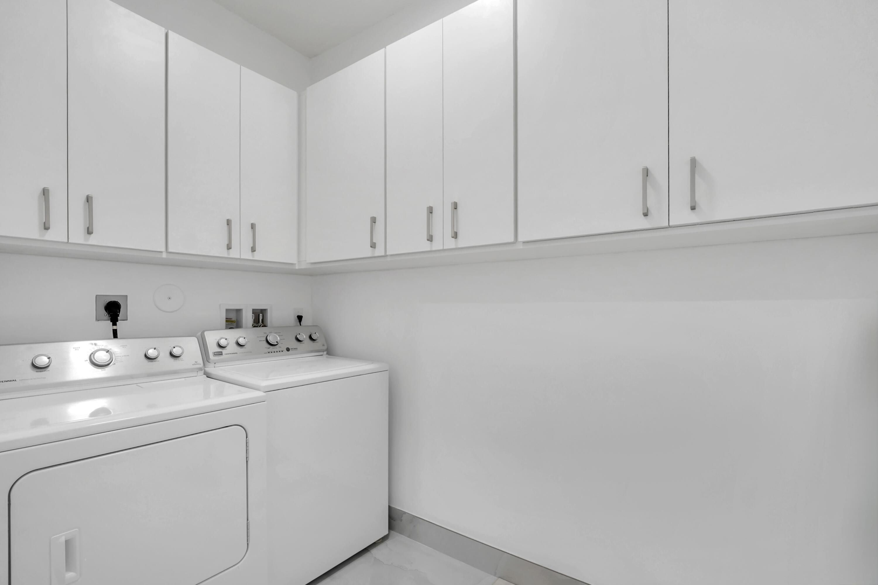 671 NE 191st Miami, FL 33179