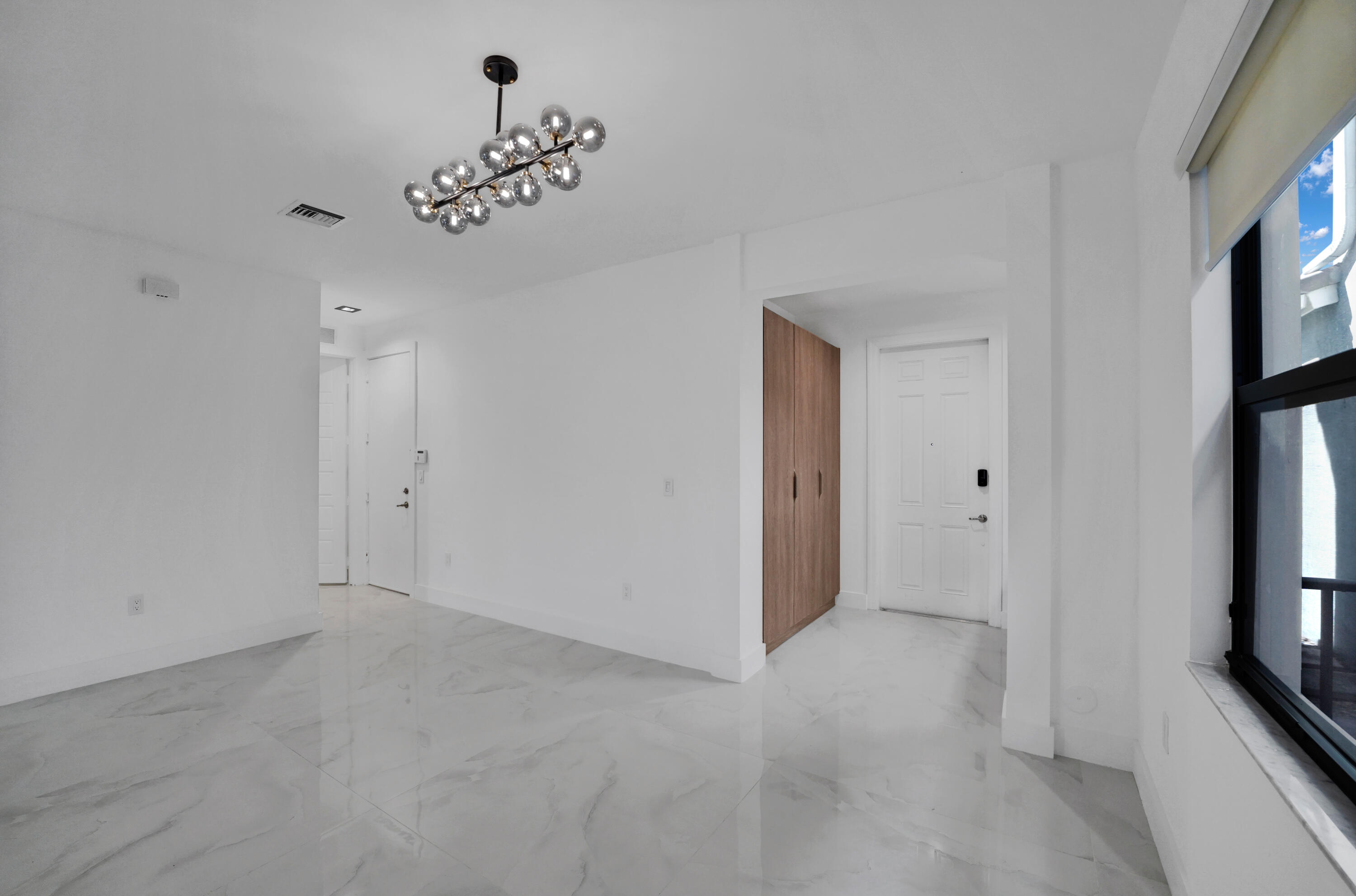 671 NE 191st Miami, FL 33179