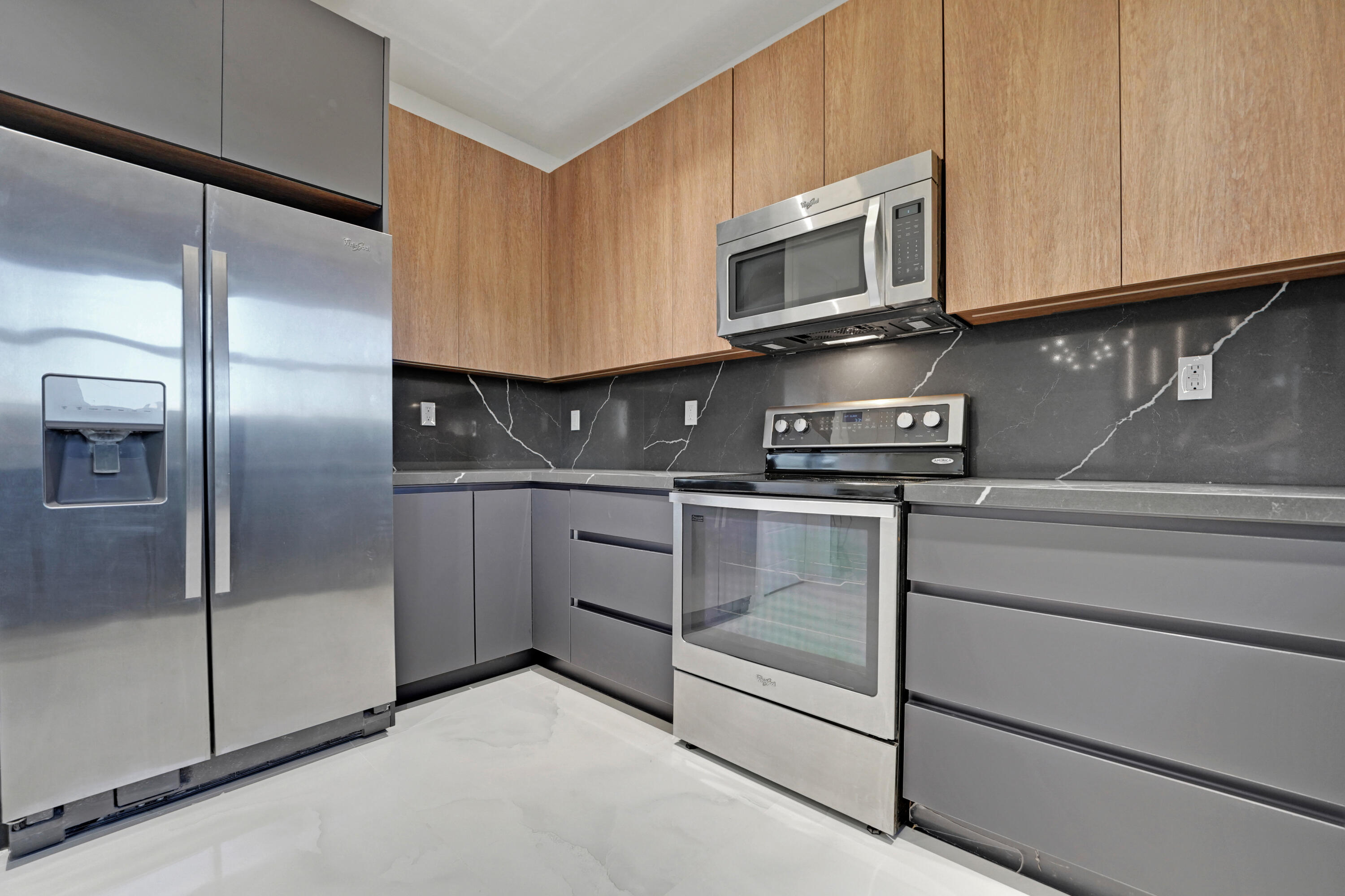 671 NE 191st Miami, FL 33179