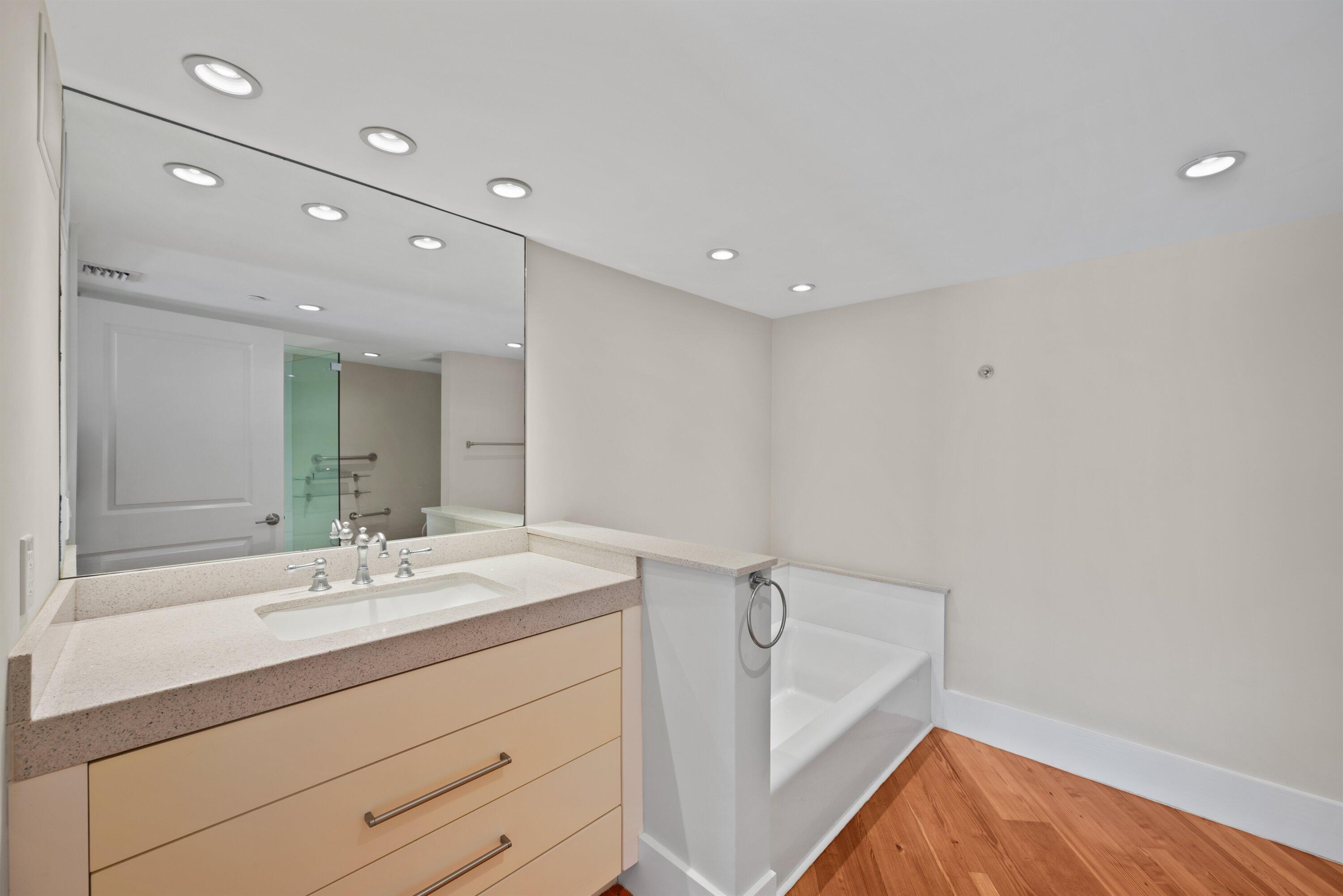 3360 S Ocean #4fi Palm Beach, FL 33480