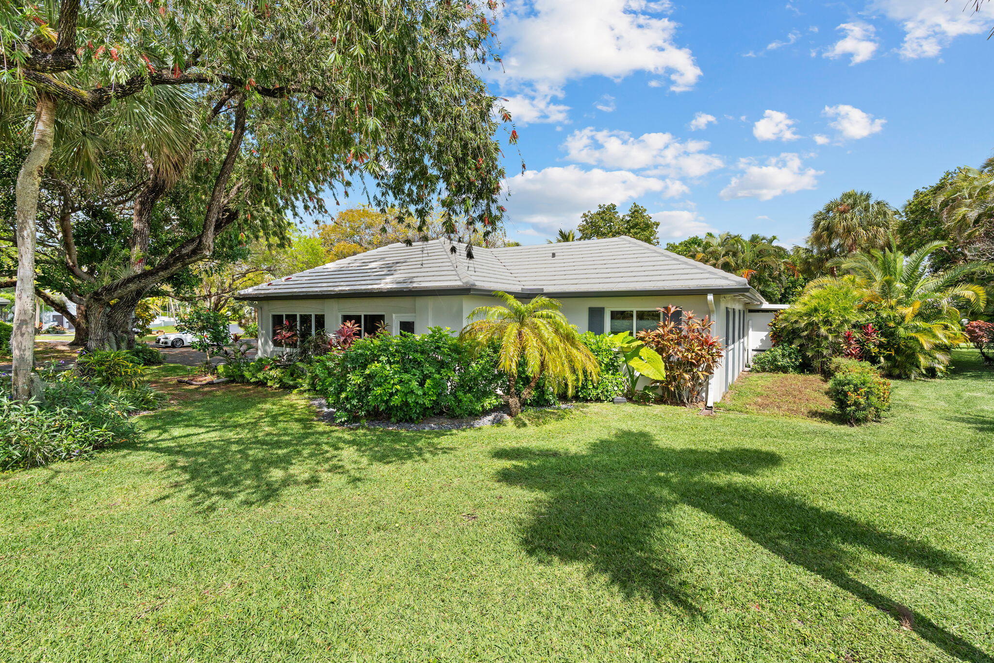 1114 W Cypress #V-8 Pompano Beach, FL 33069