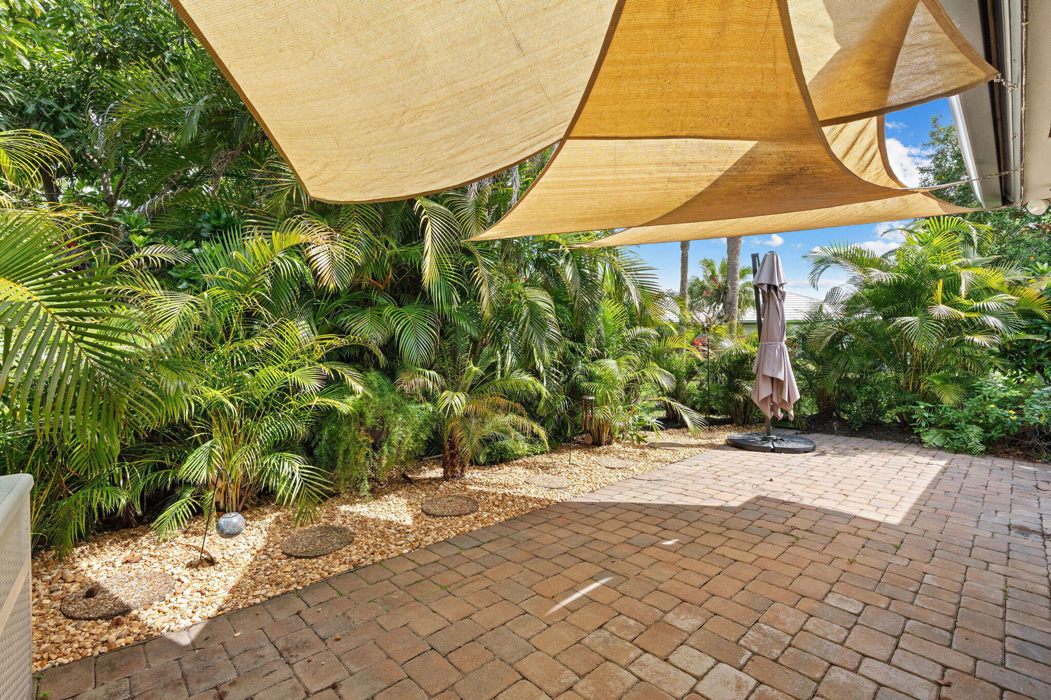 1114 W Cypress #V-8 Pompano Beach, FL 33069